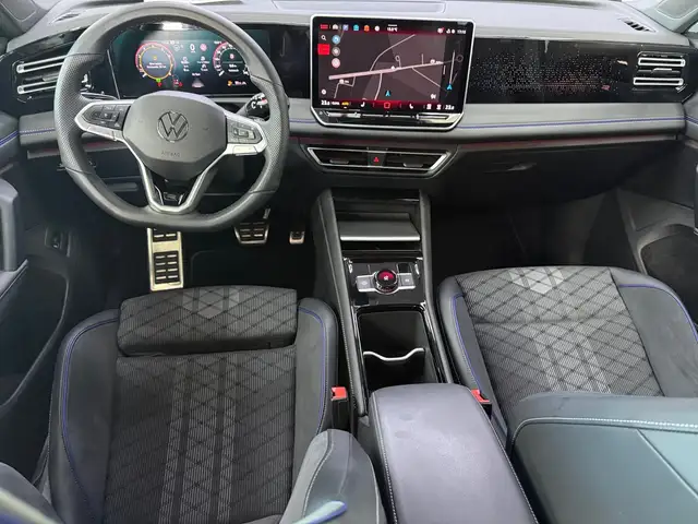 Volkswagen Tiguan view 8