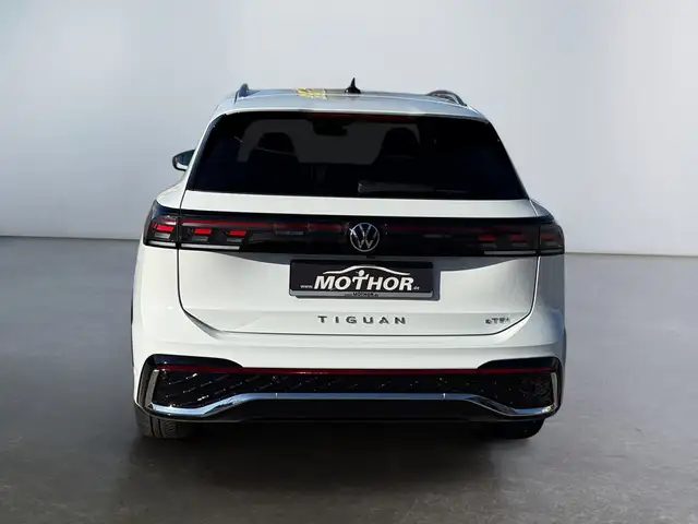 Volkswagen Tiguan view 5