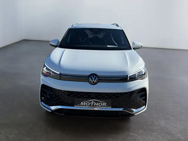 Volkswagen Tiguan view 6