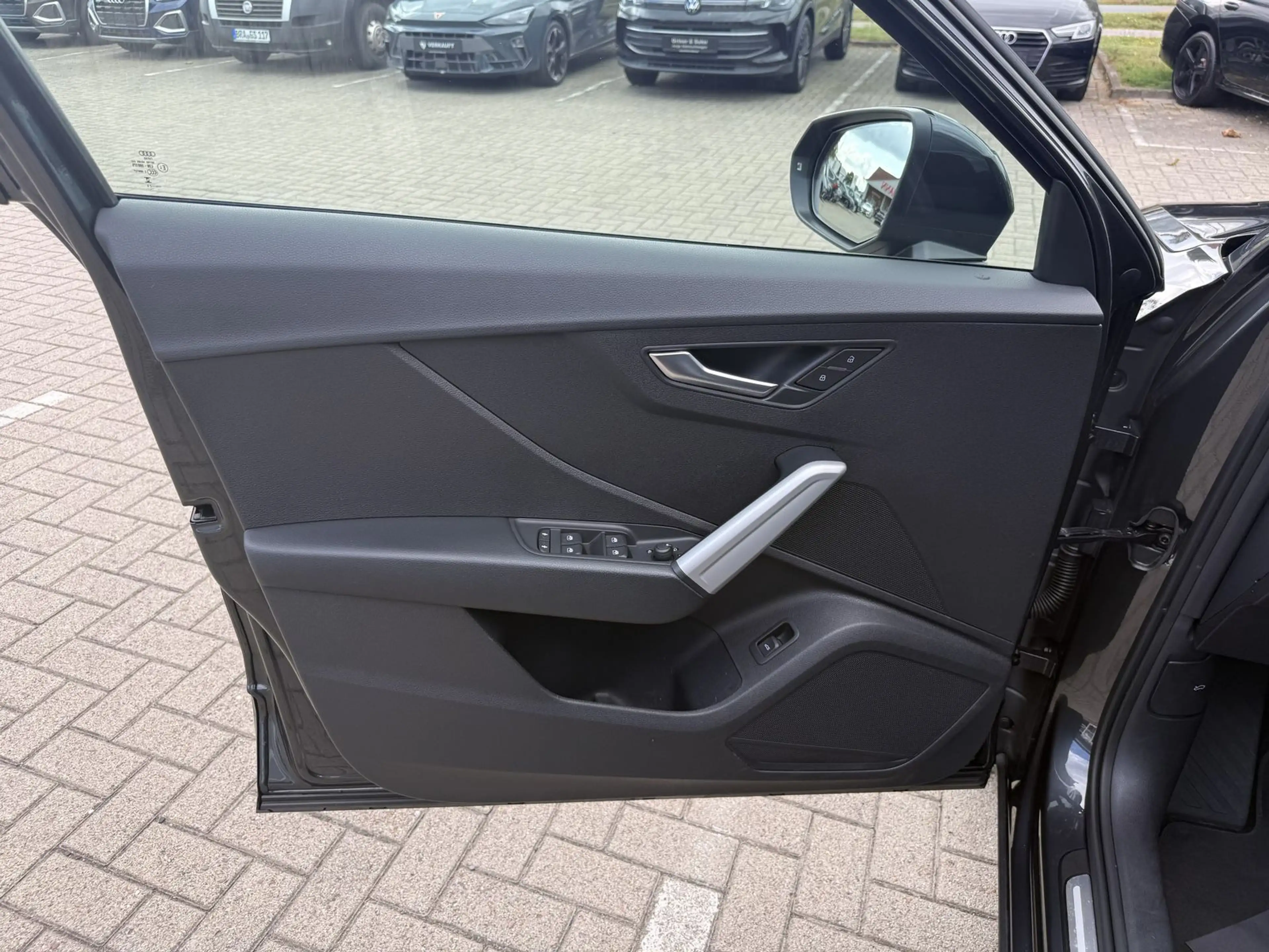 Audi Q2 35 TFSI Advanced,Matrix,R-Kamera,ACC,ELK-Heck — photo 13