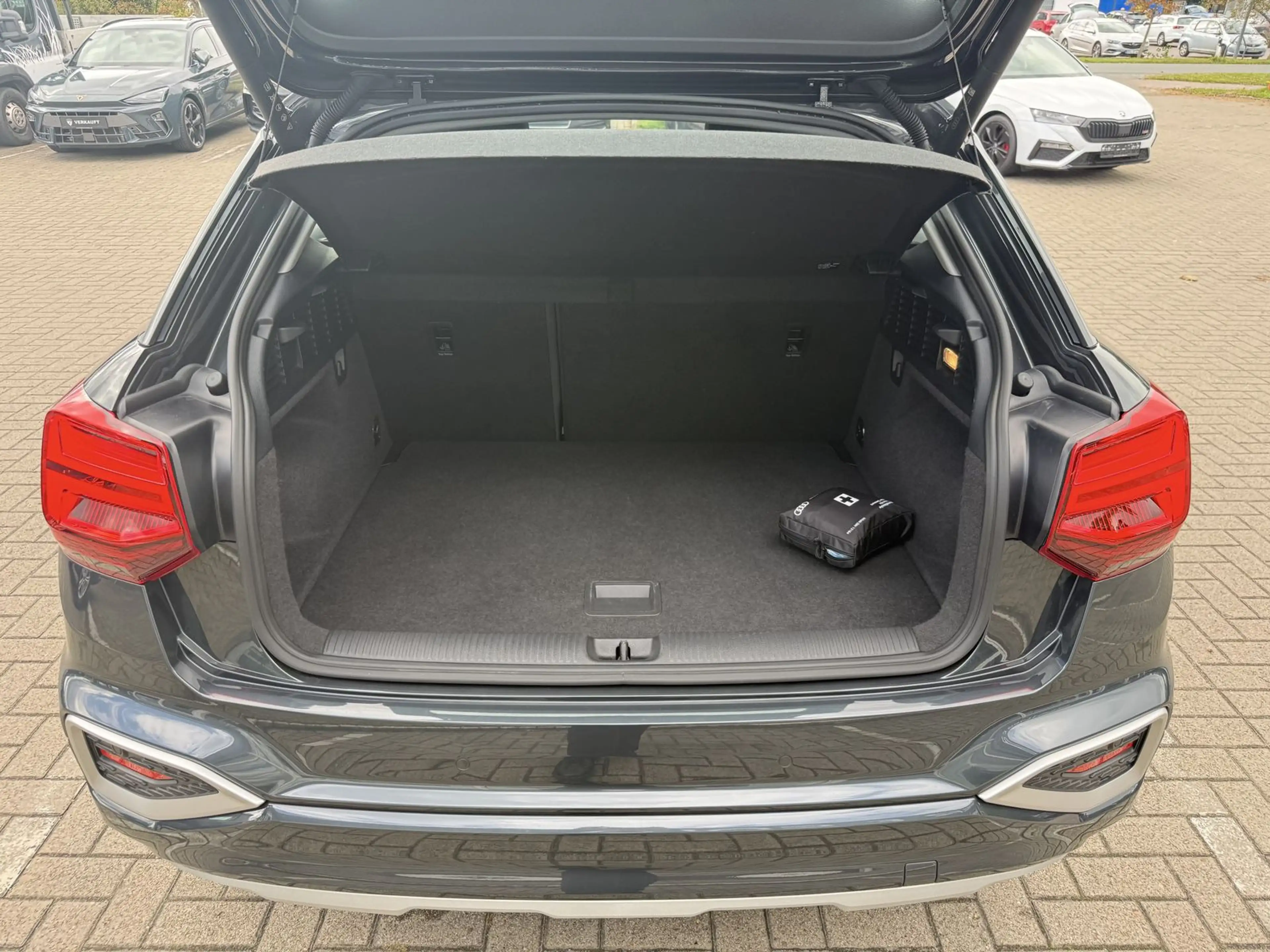 Audi Q2 35 TFSI Advanced,Matrix,R-Kamera,ACC,ELK-Heck — photo 11