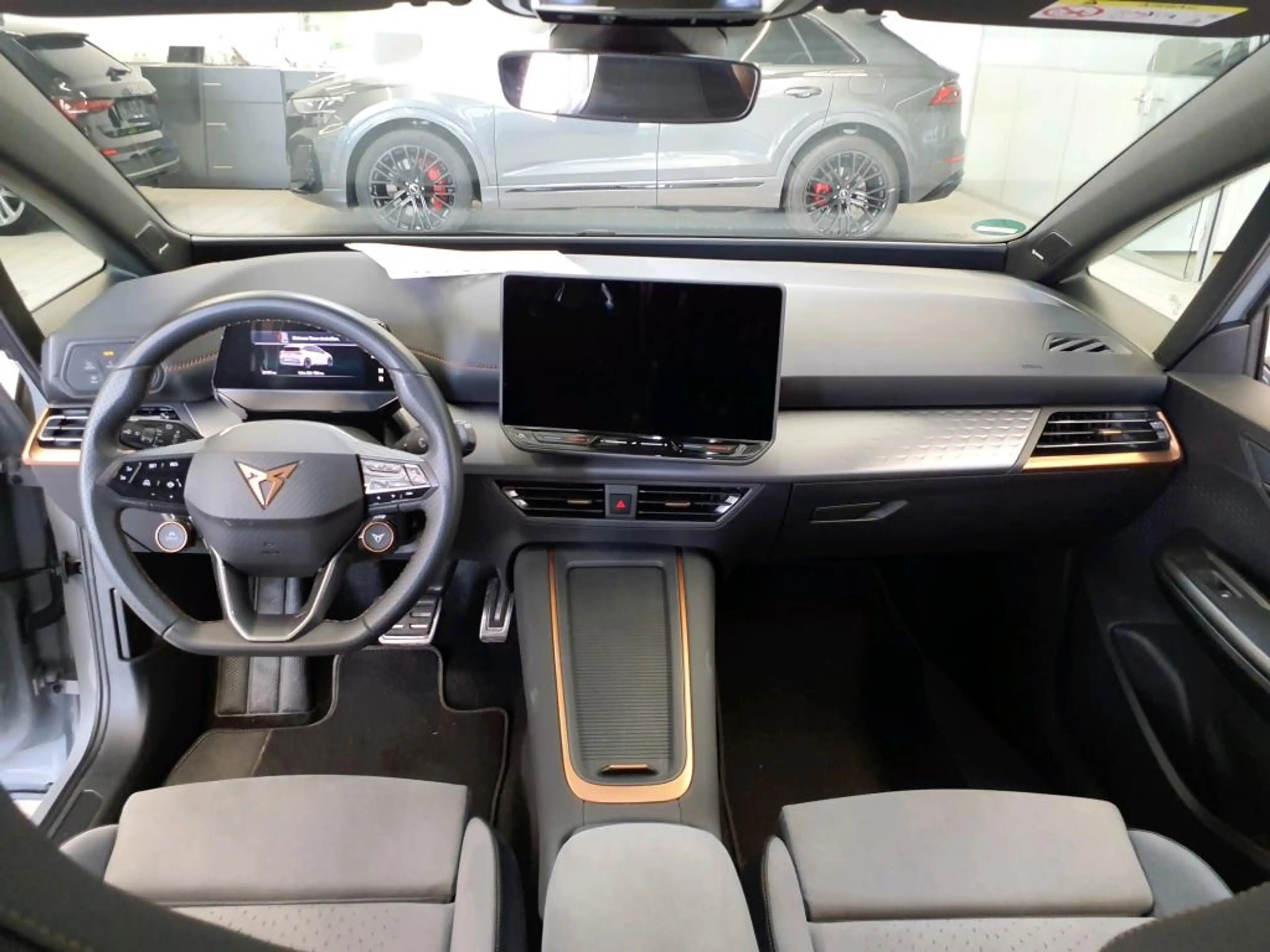 CUPRA Born e-BOOST 63kWh +LED +"19 +SENNHEISER +RKAM +ACC +A — photo 7