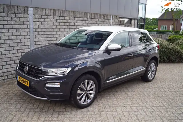 Volkswagen T-Roc 1.5 TSI Style Business Autom Navi Clima Apple Carp