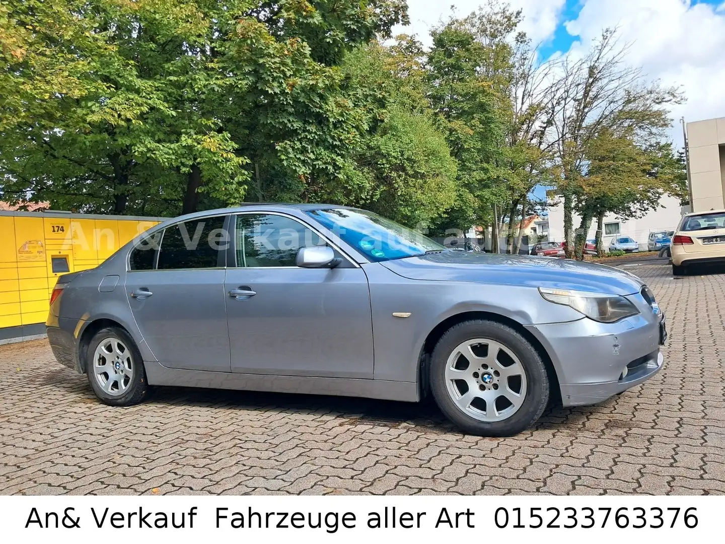 BMW 520 Baureihe 5 Lim. 520i Tüv bis 08.2025 Gris - 1