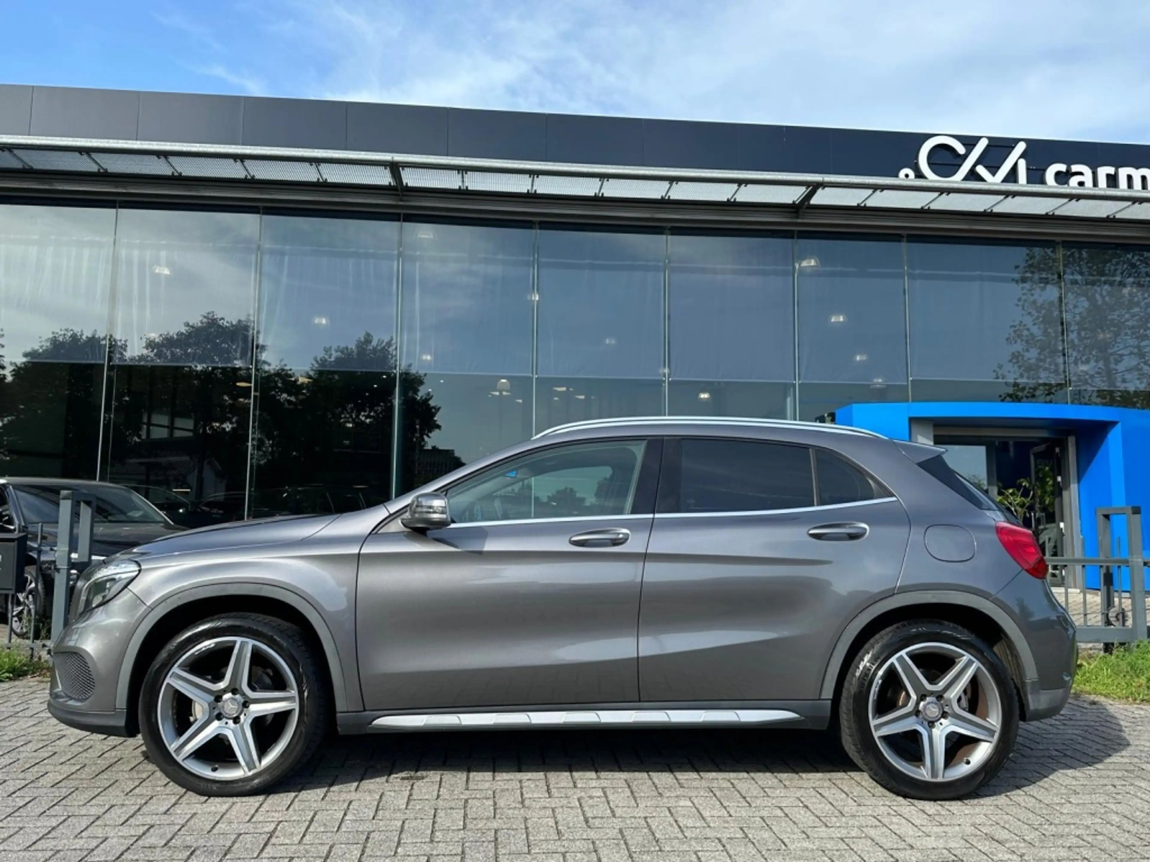 Mercedes-Benz GLA 180 Aut. AMG-Styling I Camera I Spiegel-Pakket I Xenon — photo 8