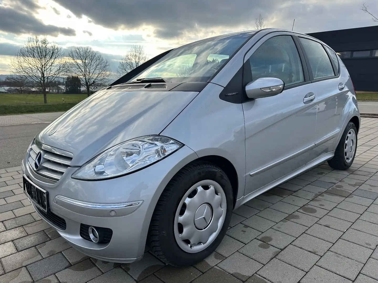 Mercedes-Benz A 180 A A 180 CDI*AUTOMATIC*PDC*TÜV*SCHECKHEFT* Silber - 1