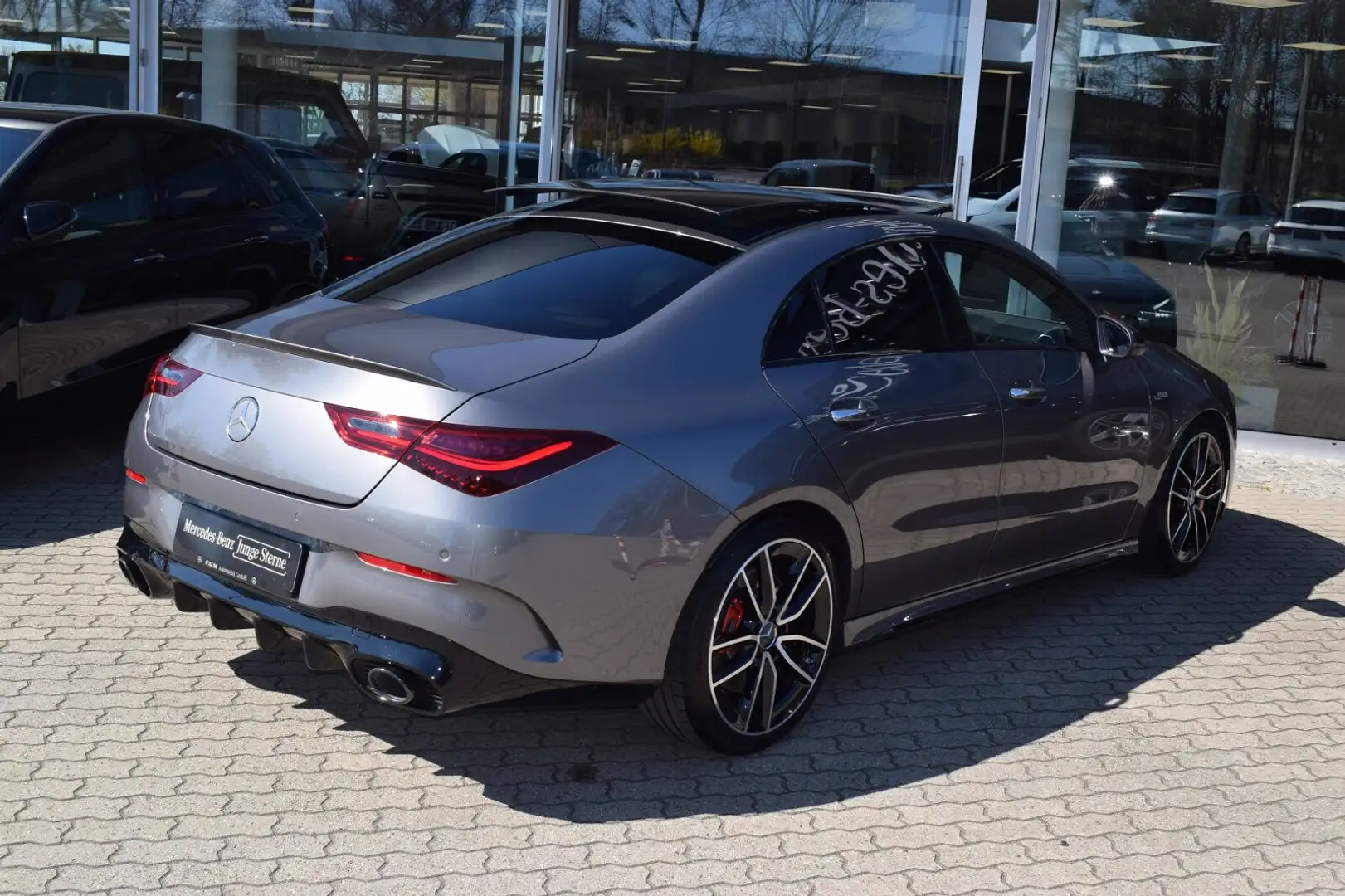 Mercedes-Benz CLA 35 AMG CLA 35 AMG Pano/KeyG/Mem/Bur/Totwinkel/Multibeam Gri - 2
