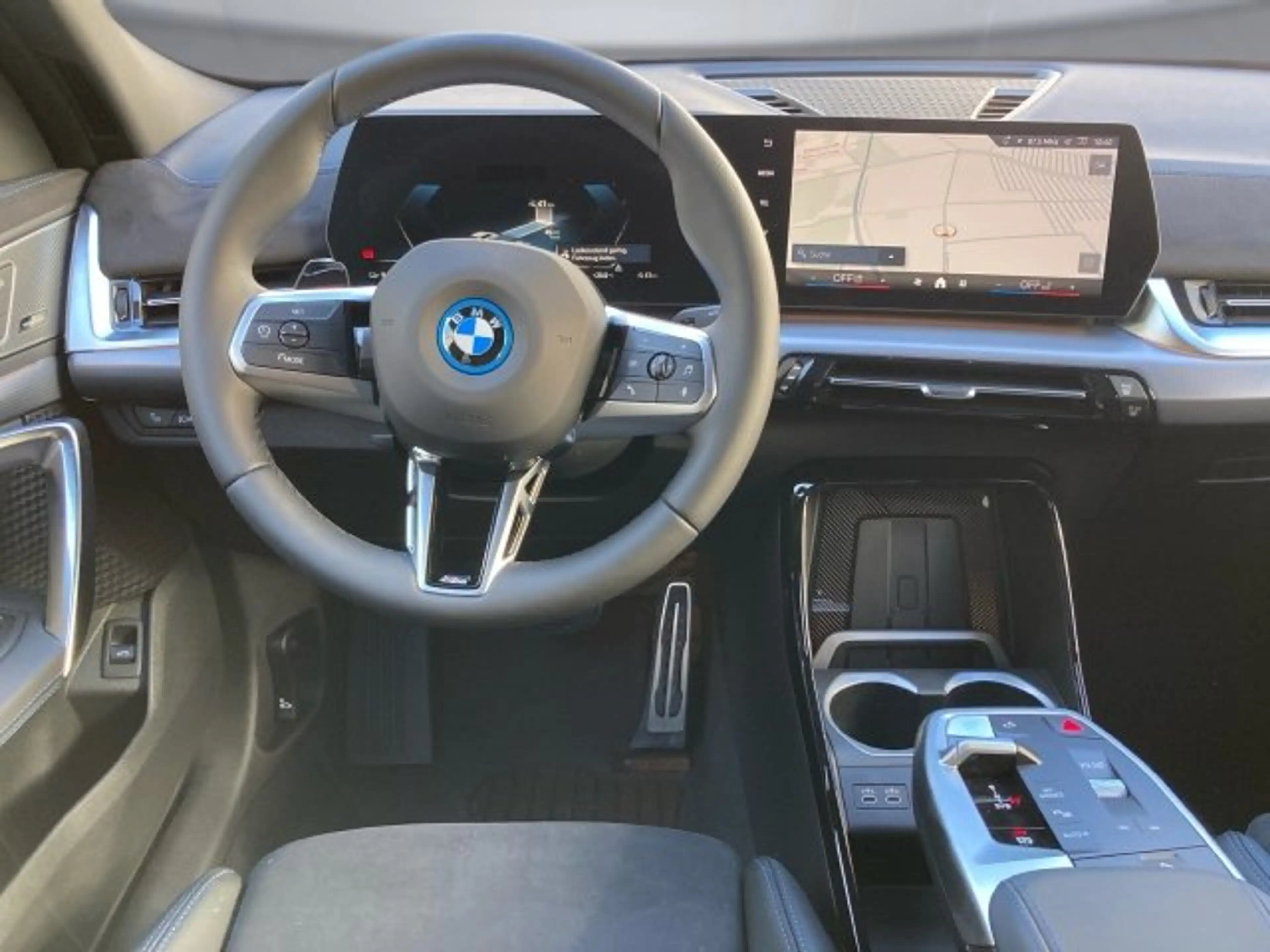 BMW iX2 eDrive20 U10 HB0 — photo 10