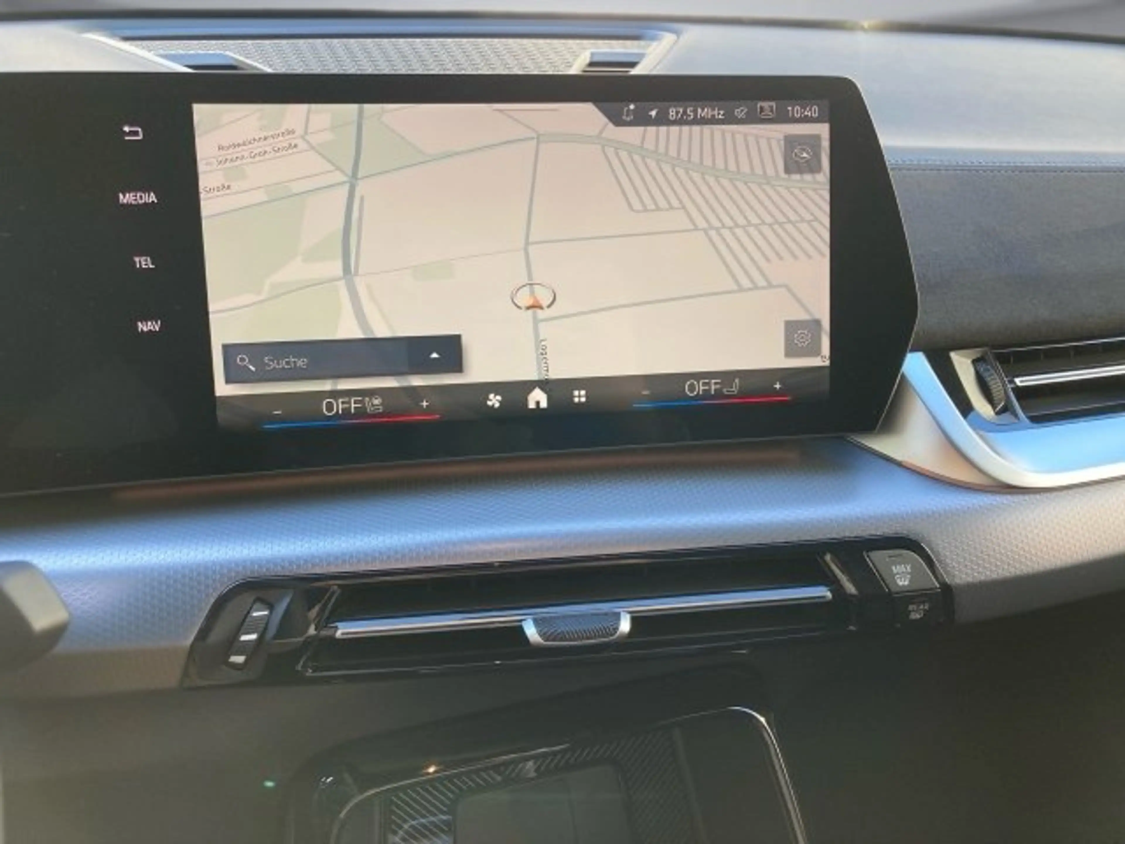 BMW iX2 eDrive20 U10 HB0 — photo 11