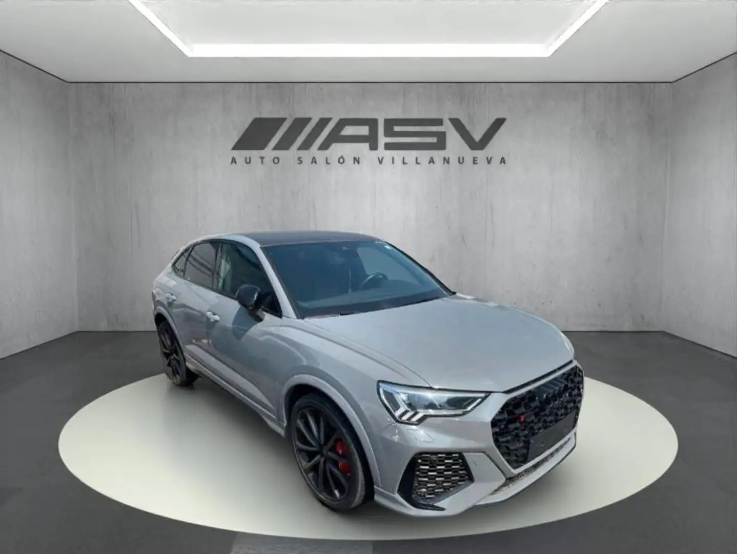 Audi RS Q3 2.5 TFSI quattro S tronic Grijs - 1