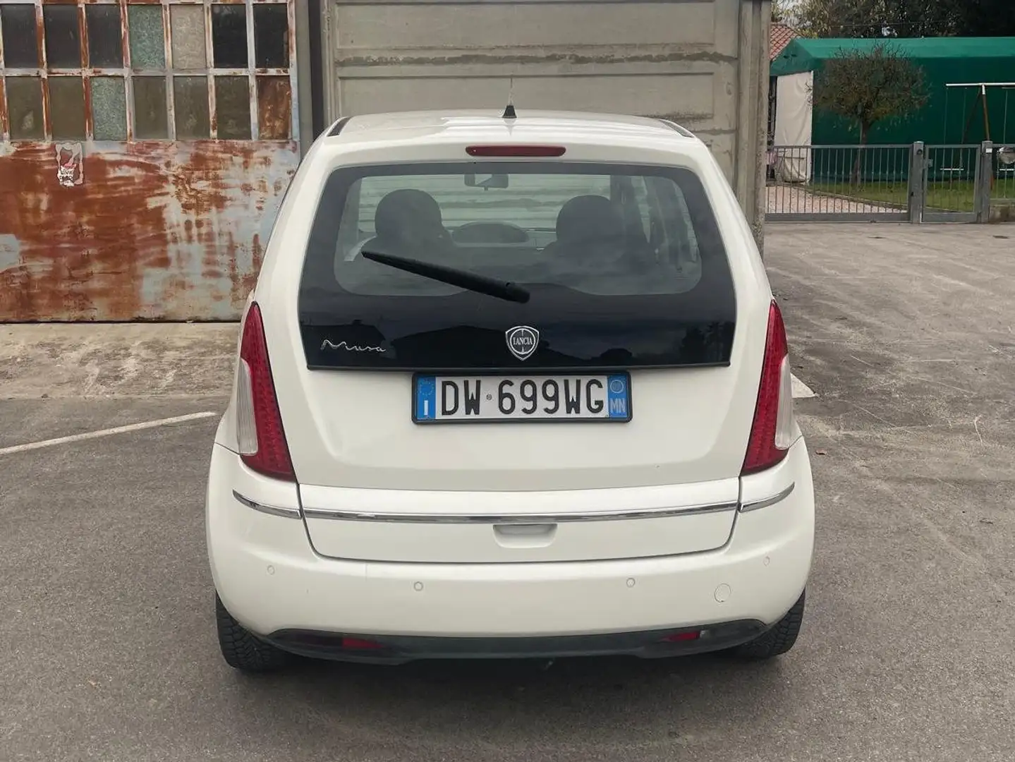 Lancia MUSA Musa 1.4 8v Diva (argento) ecochic Gpl Bianco - 2