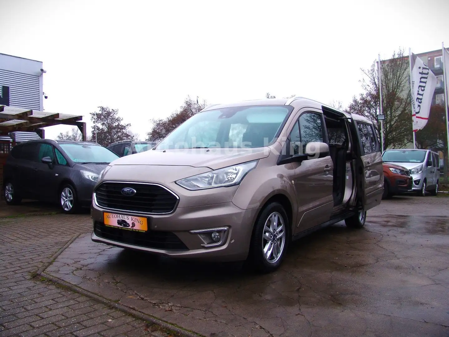 Ford Grand Tourneo Connect Titanium-7Si/NAVI/Pano Argent - 2