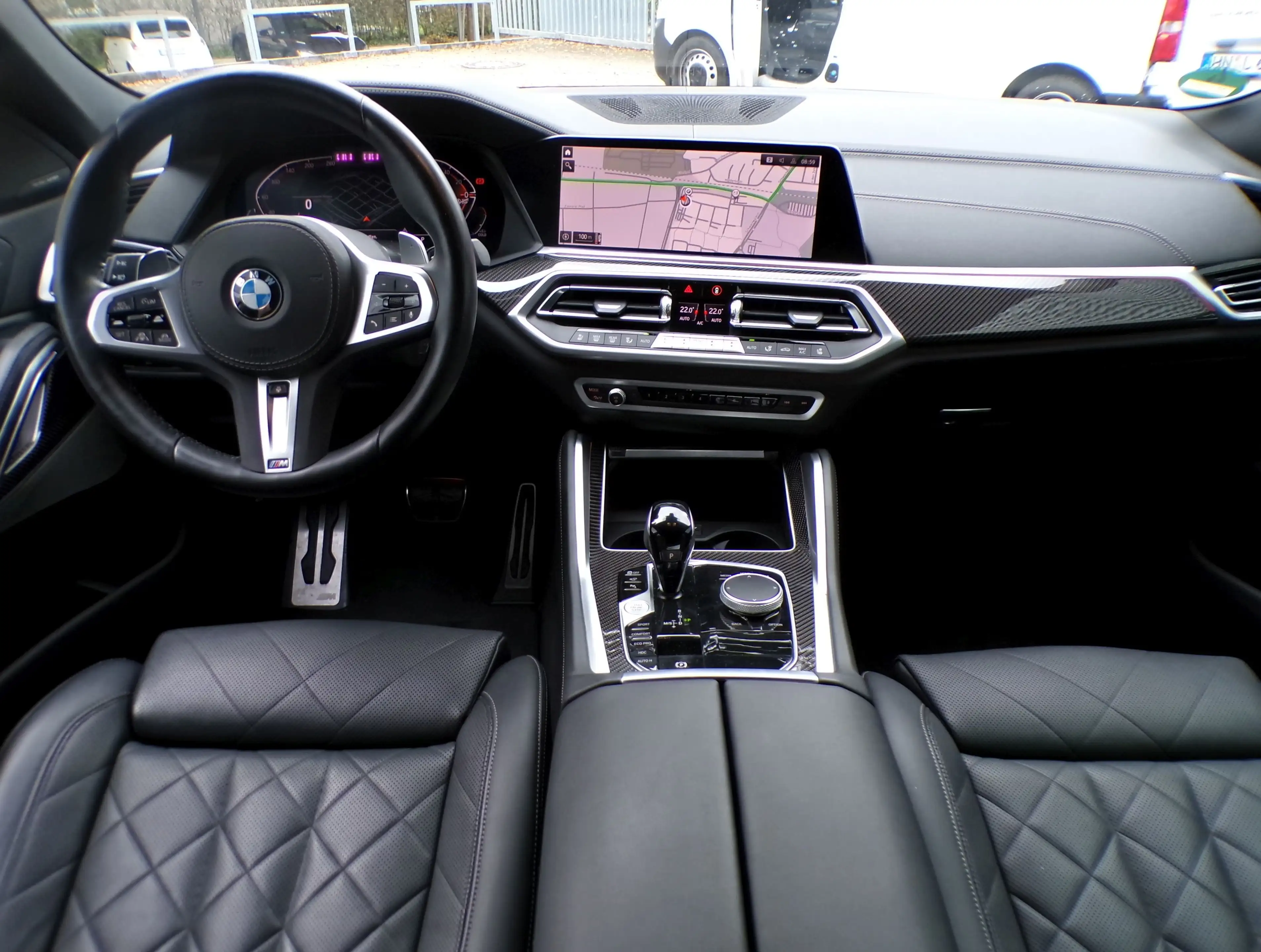BMW X6 xDrive40d M Sport Laser HuD DAPro 360° Pano — photo 10