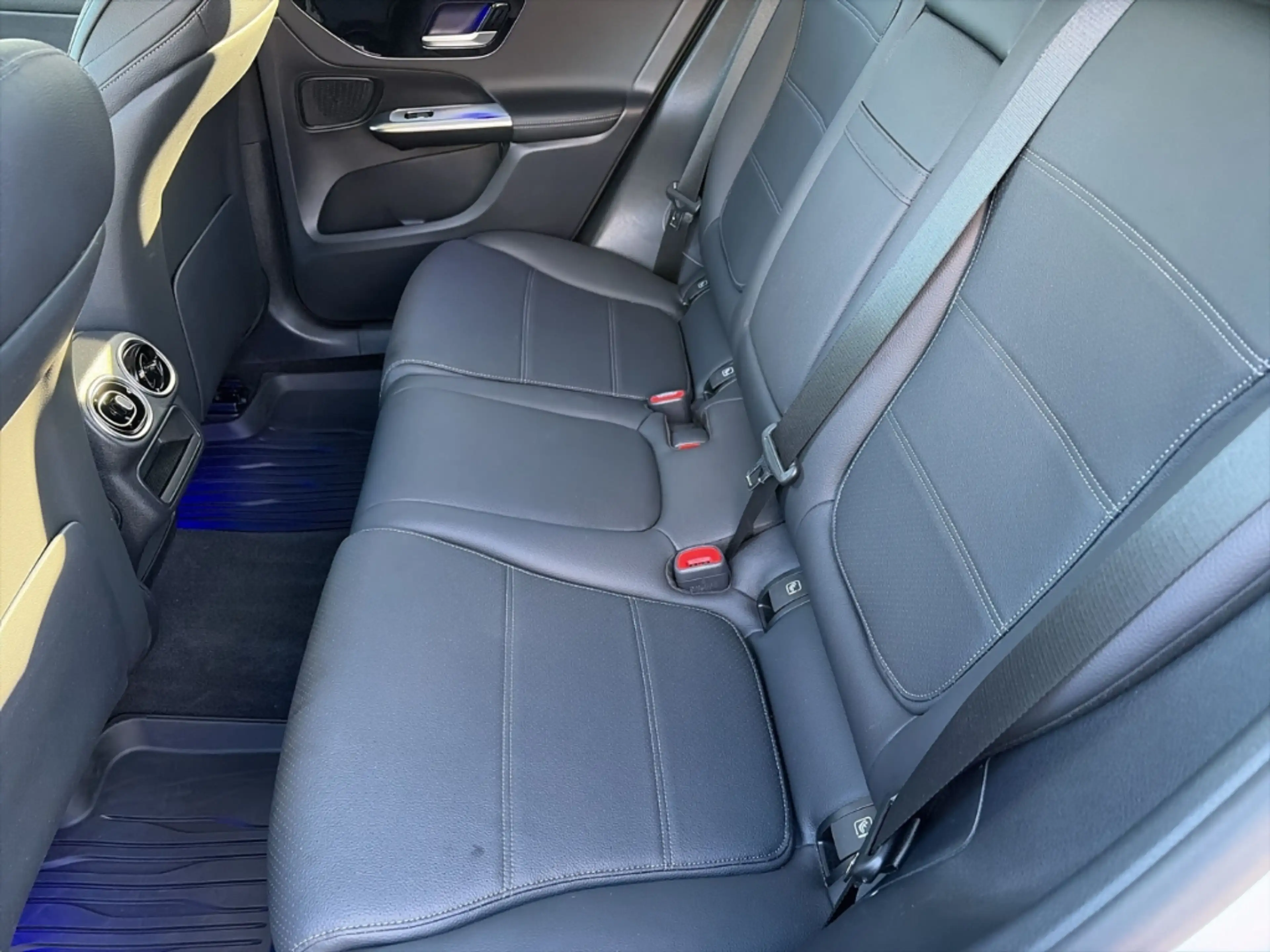 Mercedes-Benz GLC 200 4Matic Ambientebeleuchtung Navi Rückfahrkamera Mem — photo 10
