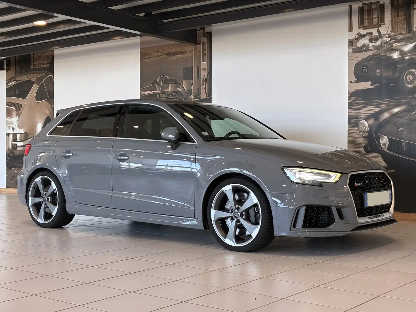 Audi RS3 Sportback 2.5 TFSI 400 CV Grau - 1