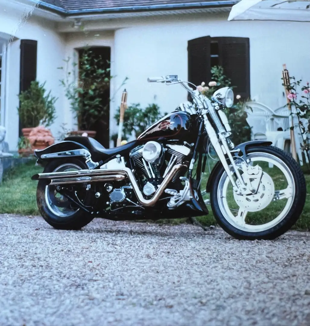 Harley-Davidson Bad Boy Ingrid - Paris Harley-Davidson FXSTS Bad Boy Noir - 1