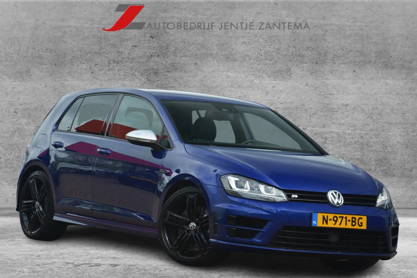 Volkswagen Golf 2.0 TSI R 4Motion | Navigatie | Leer | Lane assist Blauw - 1