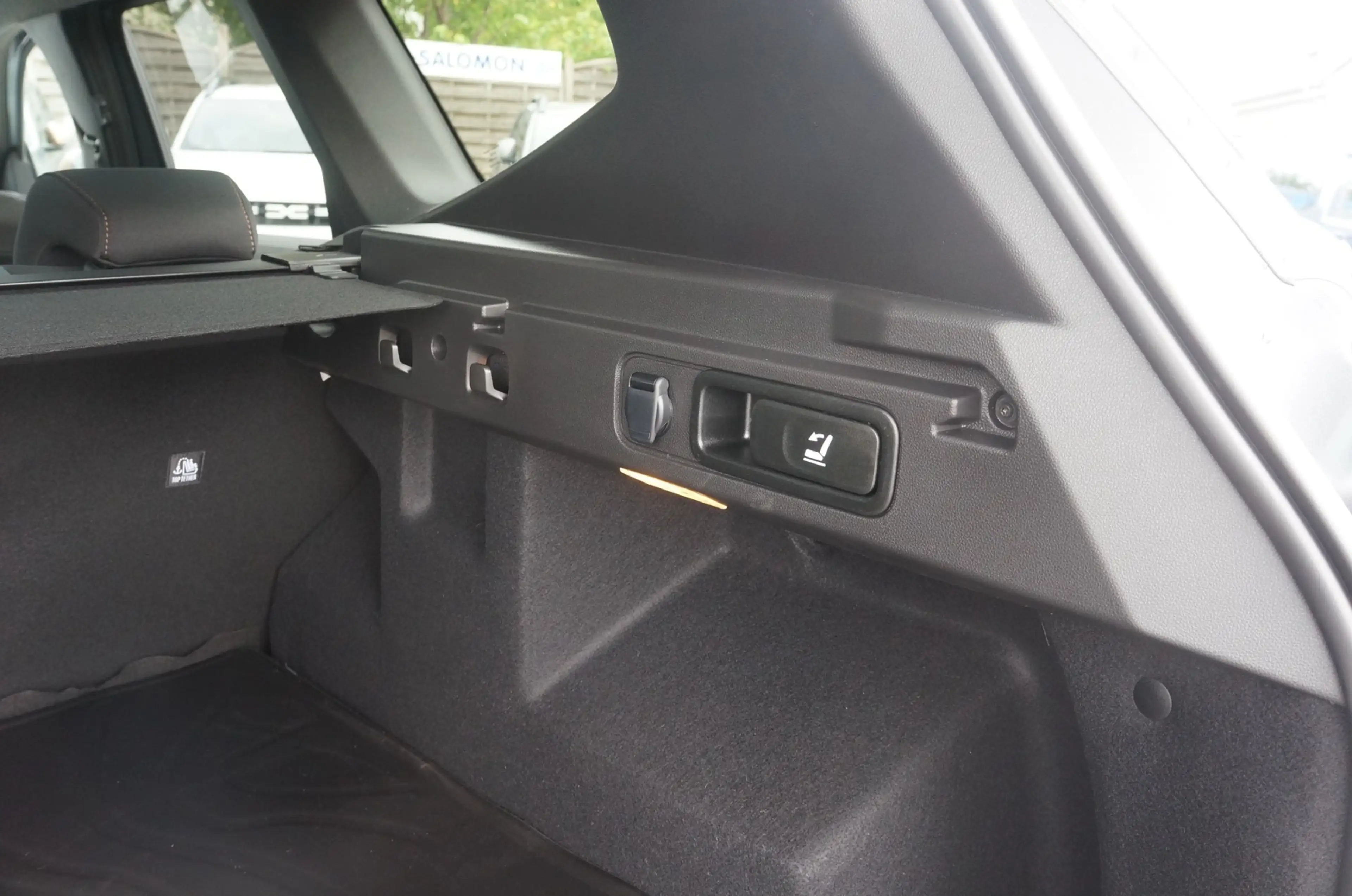 Dacia Bigster Extreme+ G150 4x4 Automatik Winter+ — photo 18