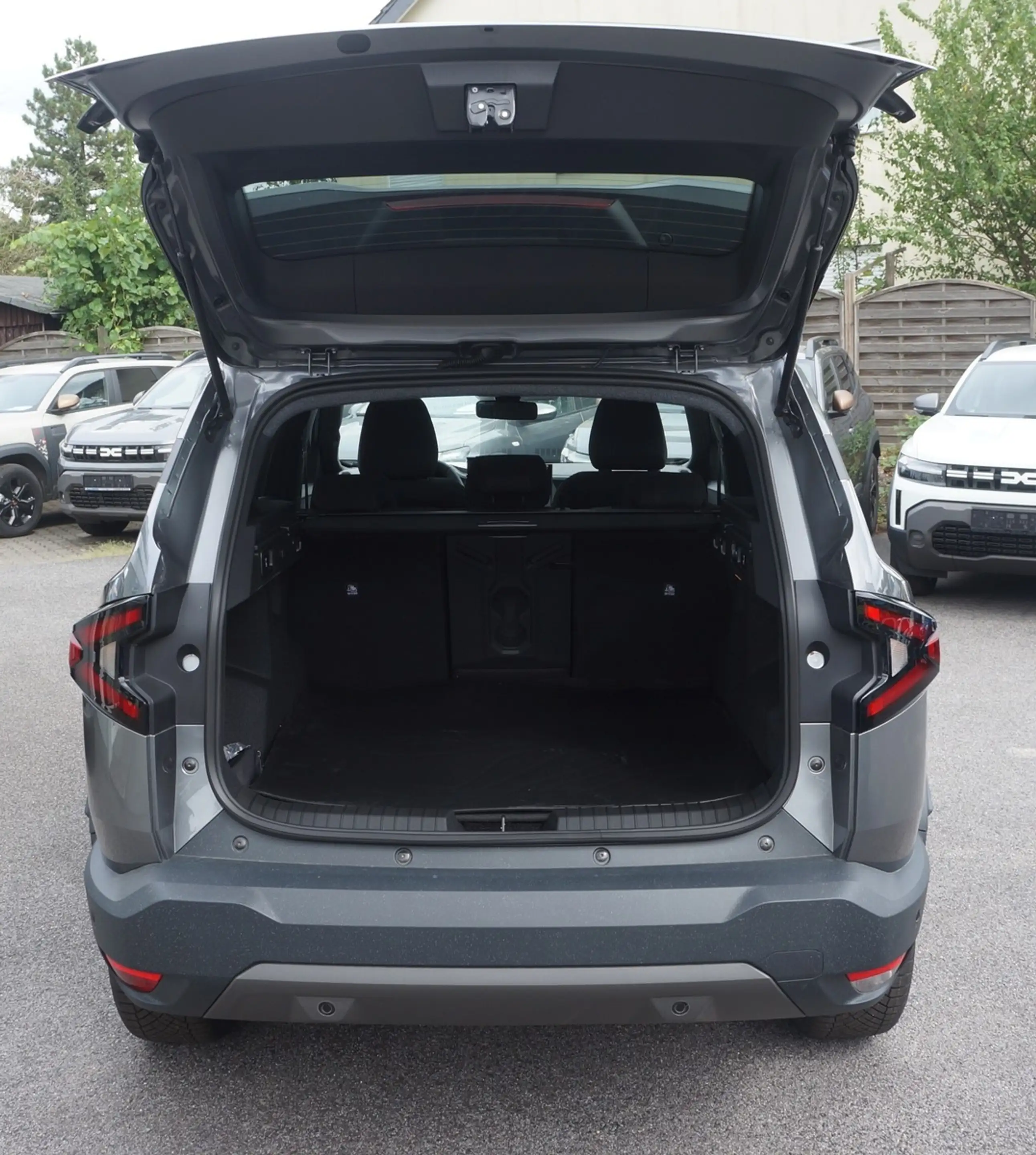 Dacia Bigster Extreme+ G150 4x4 Automatik Winter+ — photo 16
