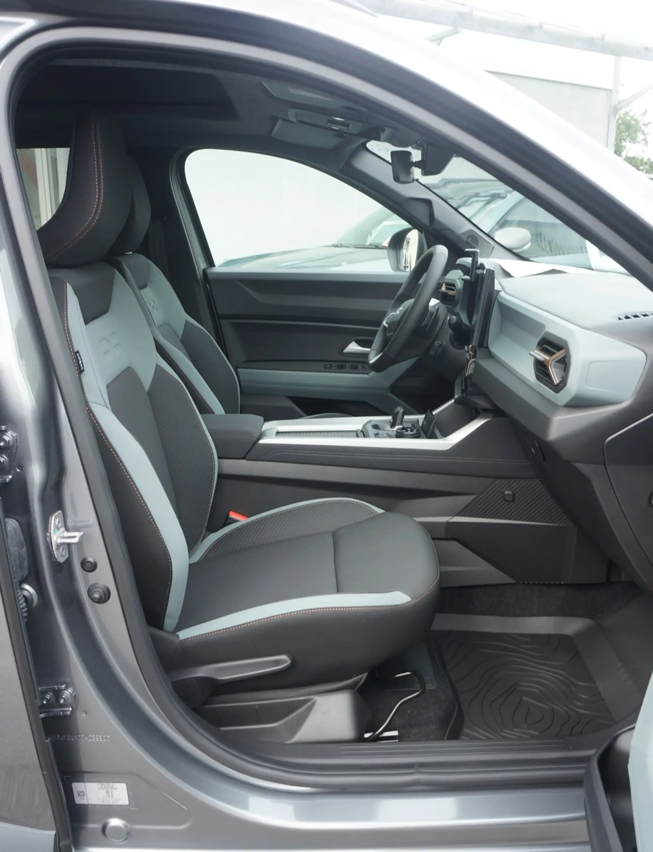 Dacia Bigster Extreme+ G150 4x4 Automatik Winter+ — photo 11