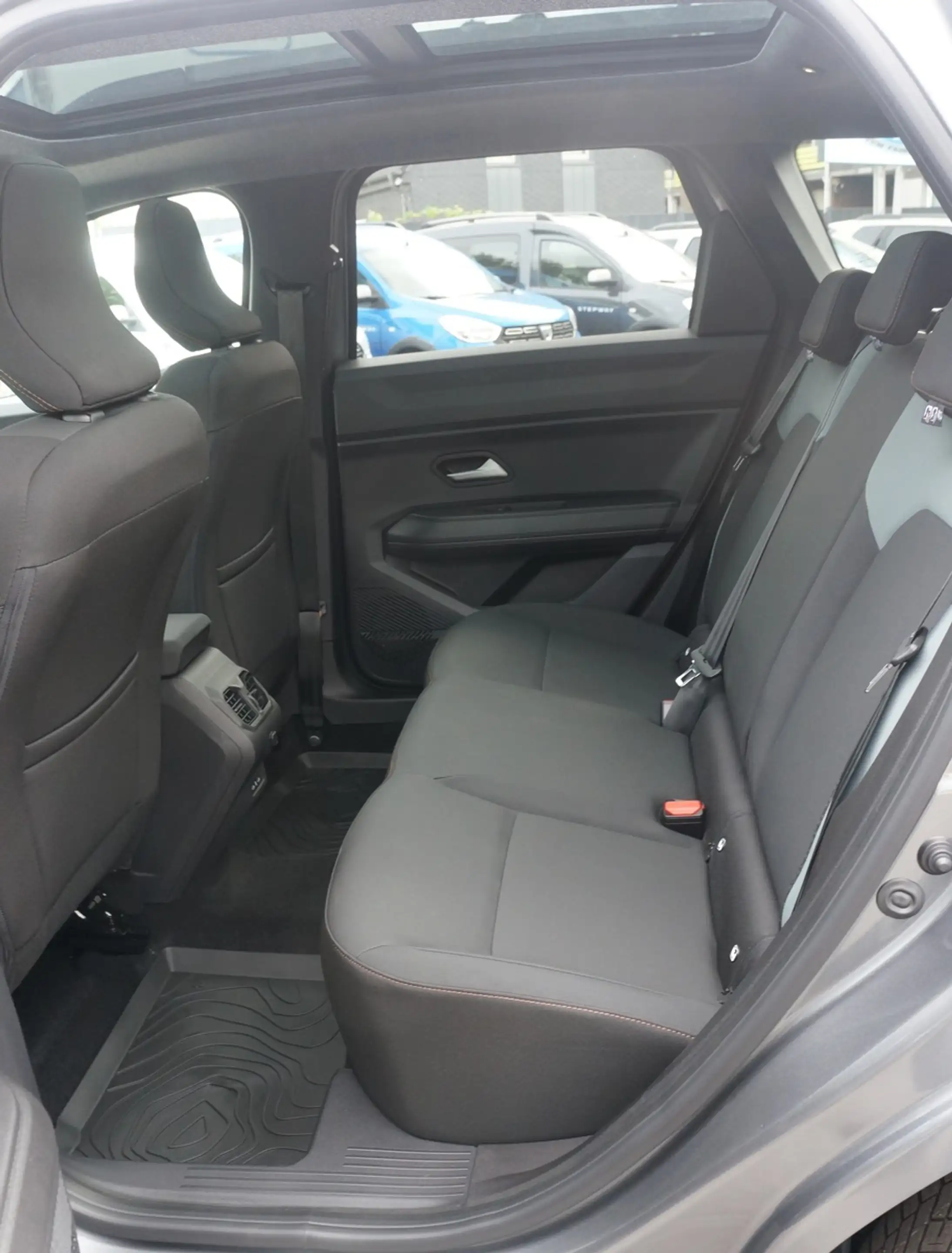 Dacia Bigster Extreme+ G150 4x4 Automatik Winter+ — photo 21