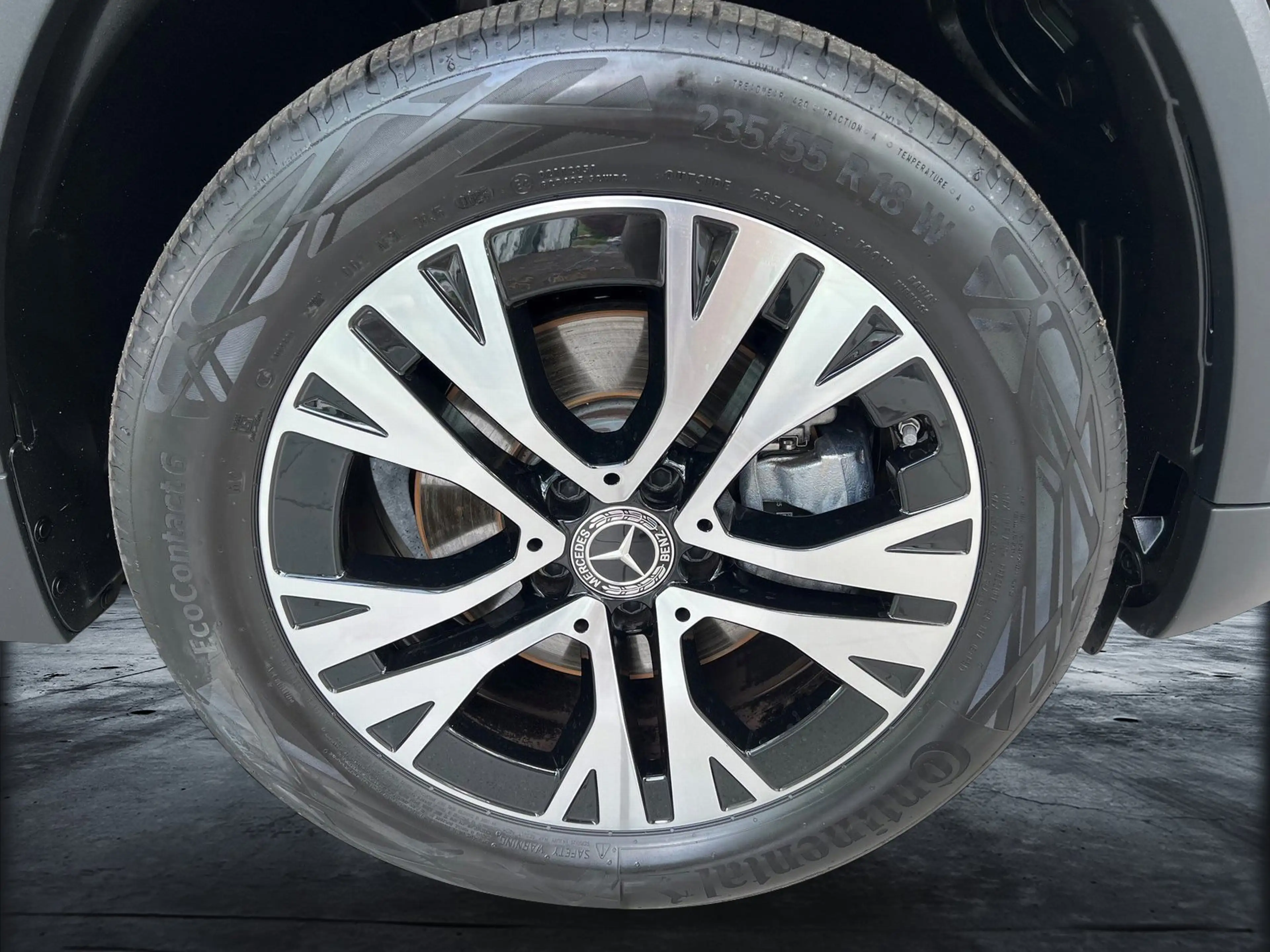 Mercedes-Benz GLA 200 Progressive Line Advanced — photo 9