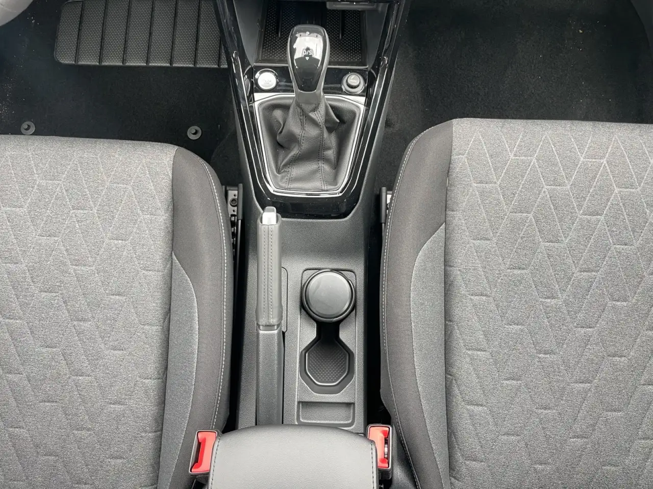 Volkswagen T-Cross 1.0 TSI DSG Life AHK Kamera ACC Climatronic Klima 12