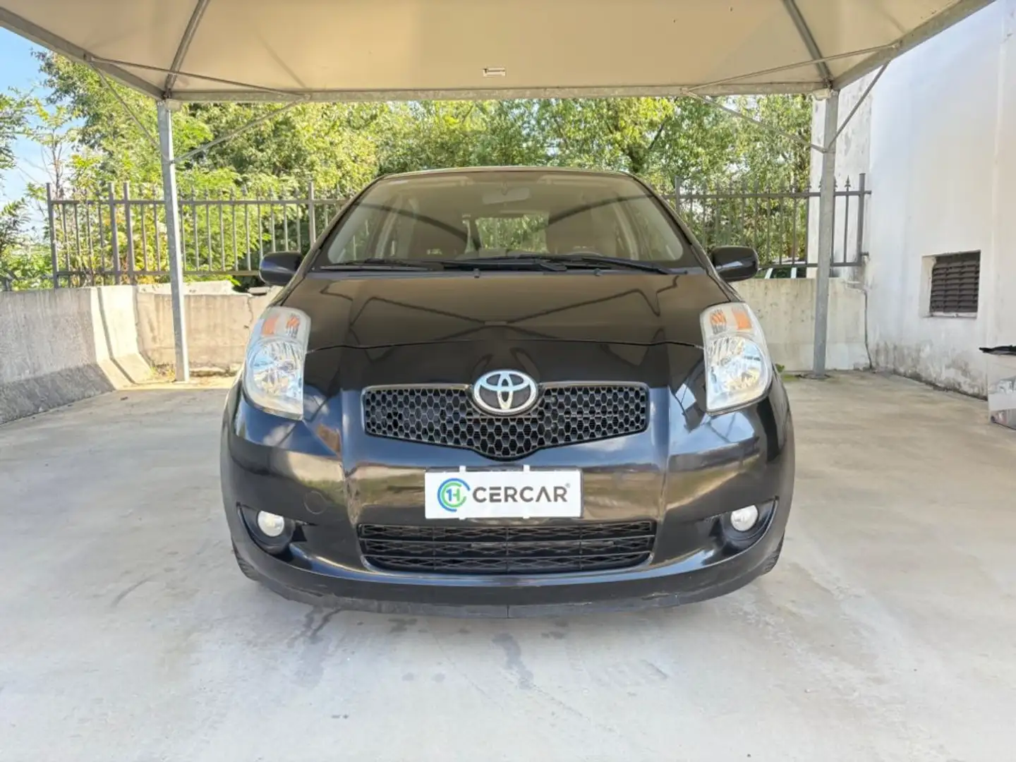 Toyota Yaris 1.3 AUTOMATICA KM E MOTORE ORIGINALI - PRONTA CONS Nero - 2