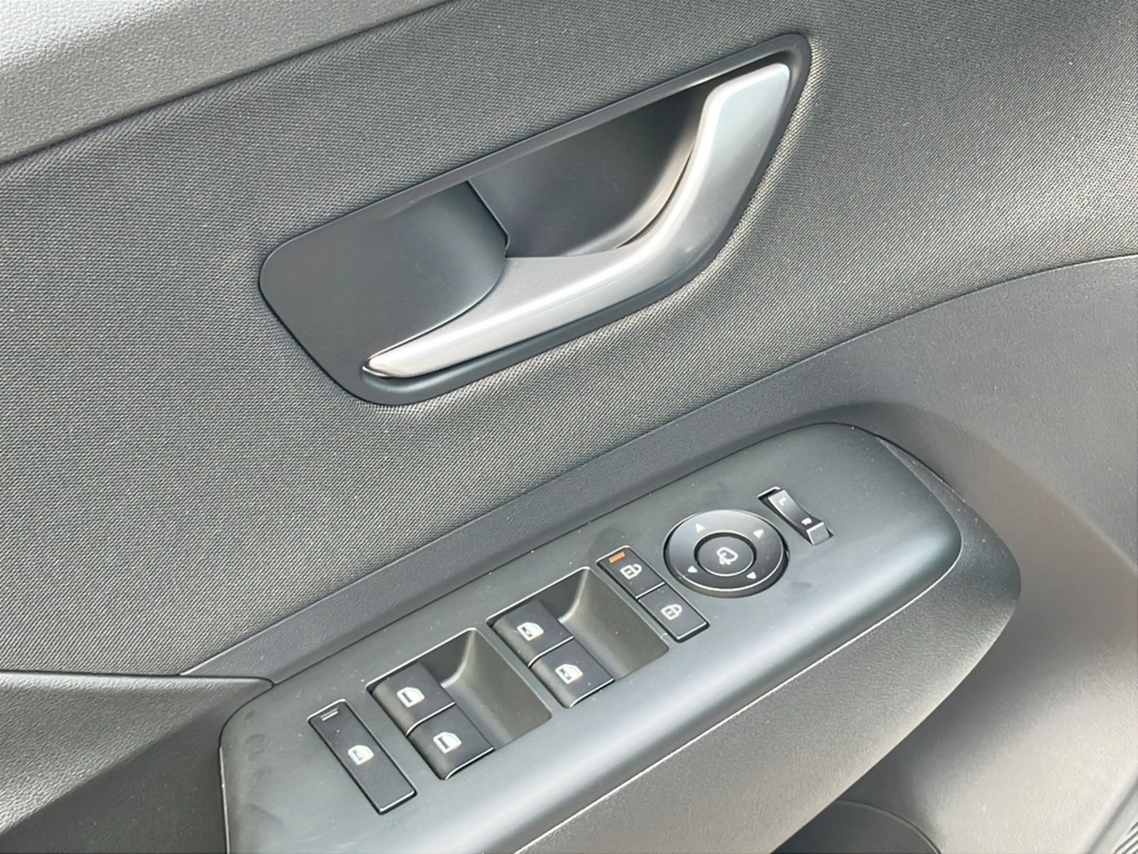 Hyundai KONA EV 49kWh Trend Assistenz el. Heckklappe — photo 10