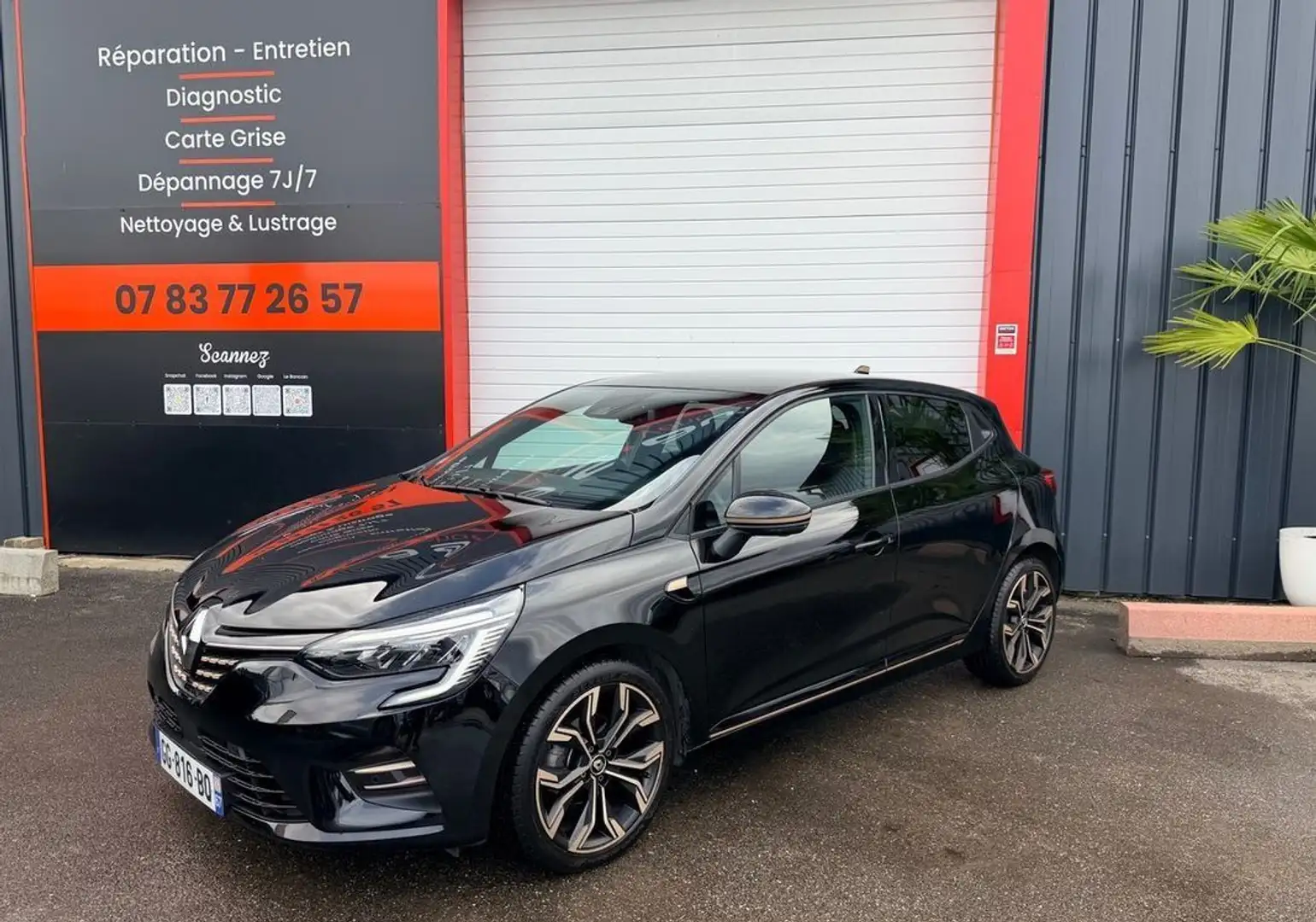 Renault Clio V 1.0 TCE 12V 90 CV LUTECIA CAMERA 360° LINE ASSISTE COCPIT CAR PLAY Schwarz - 2