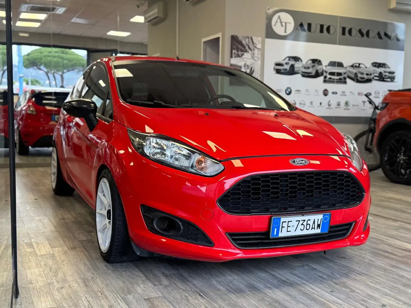 Ford Fiesta Fiesta 3p 1.2 Titanium 60cv E6 Rouge - 2