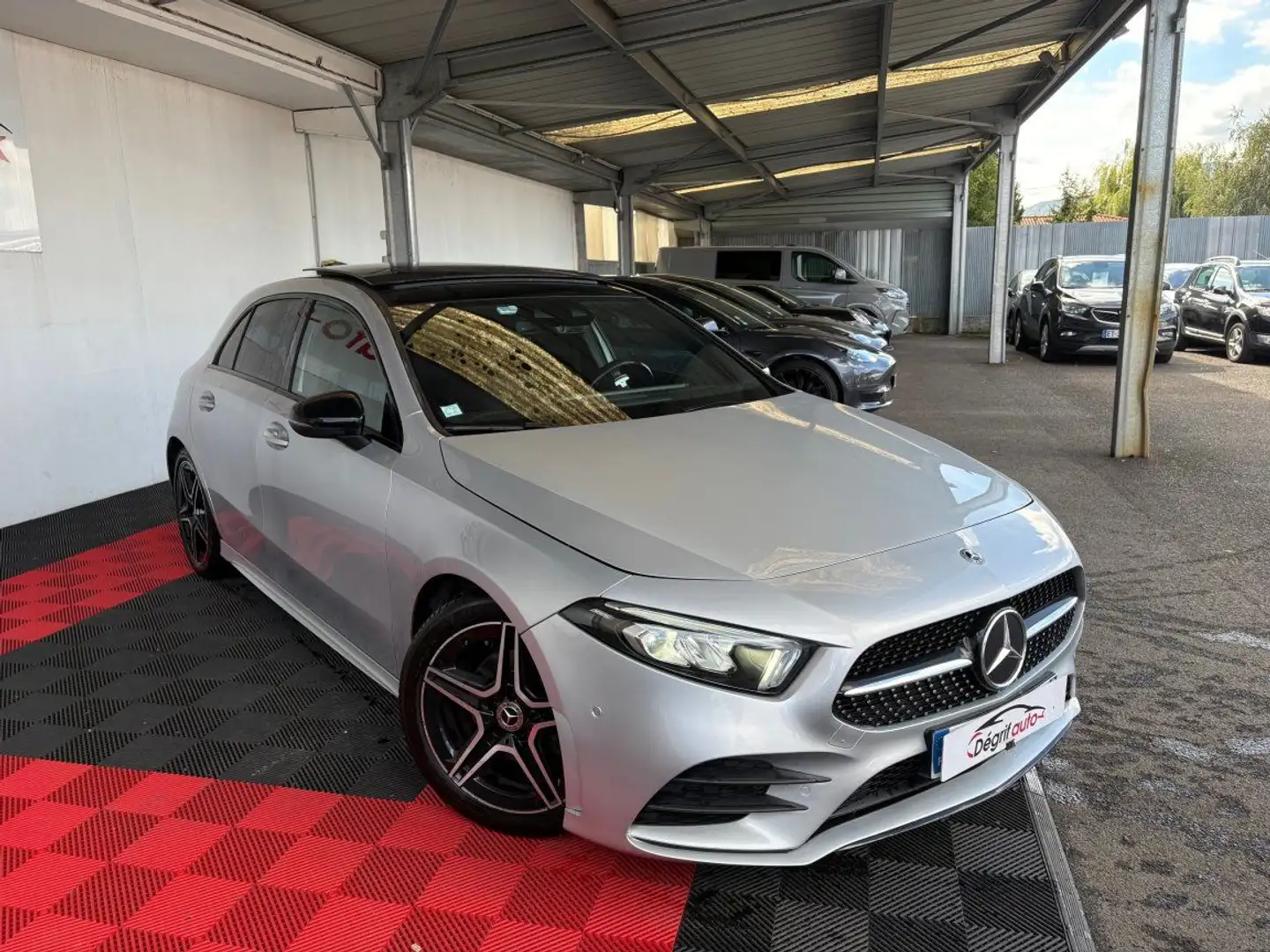 Mercedes-Benz A 180 180 d 7G-DCT AMG Line Gris - 2