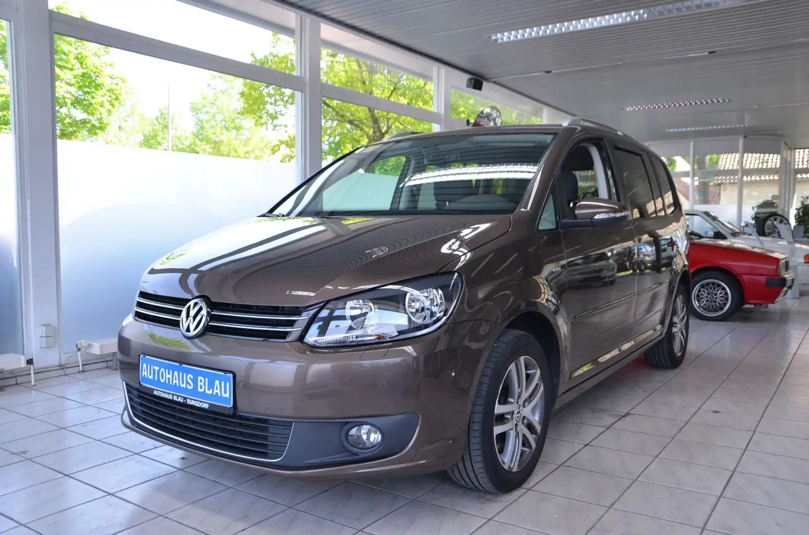 Volkswagen Touran 2.0 TDI Life BMT *NAVI*SITZHEIZUNG*PDC* Braun - 1