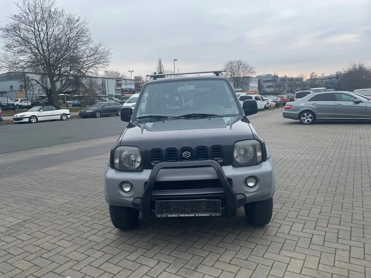 Suzuki Jimny Jimny Ranger 1.3 AHK 4X4 Klima *HU NEU* Schwarz - 2