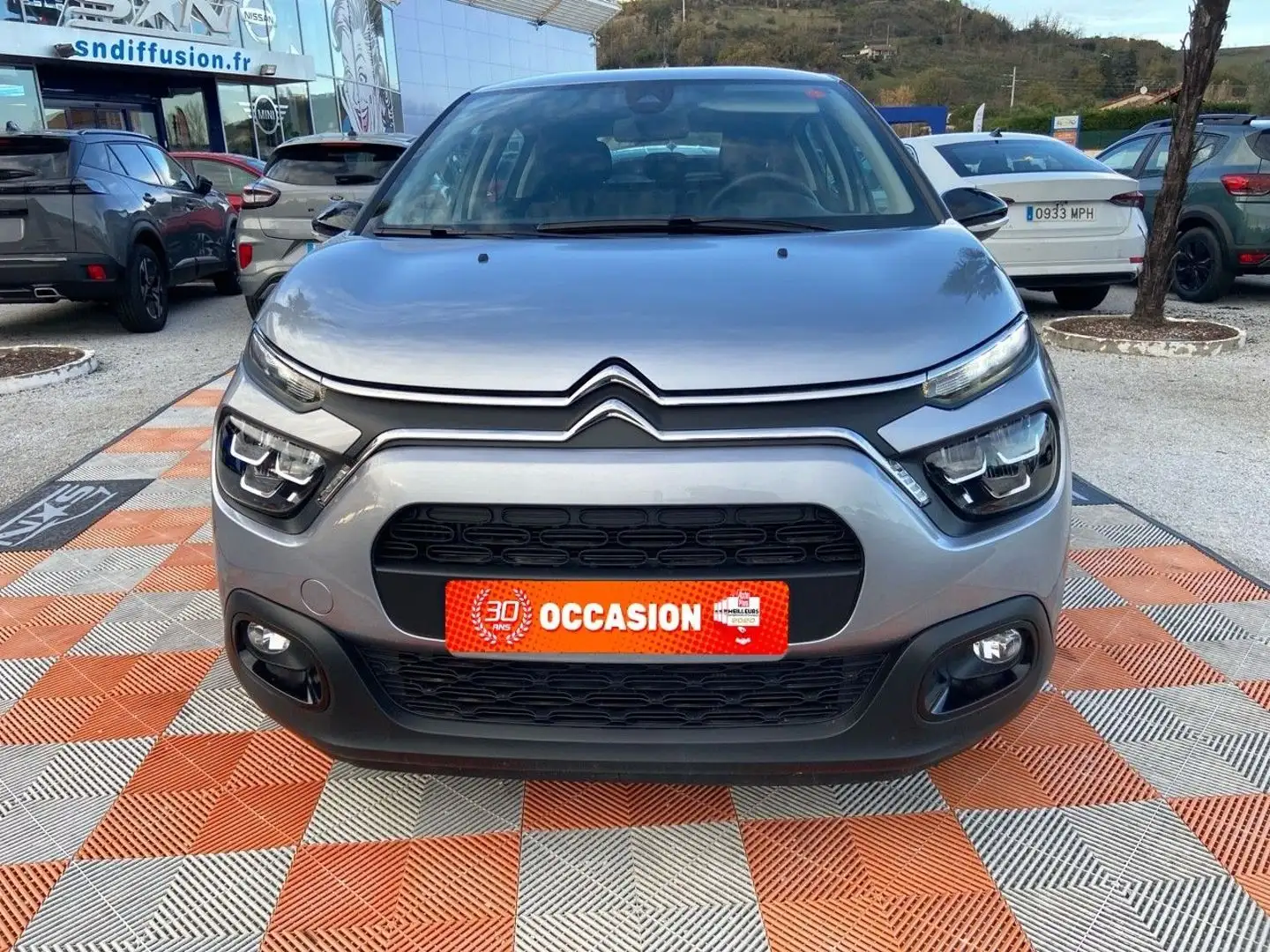 Citroen C3 BlueHDi 100 BV6 PLUS Gris - 2