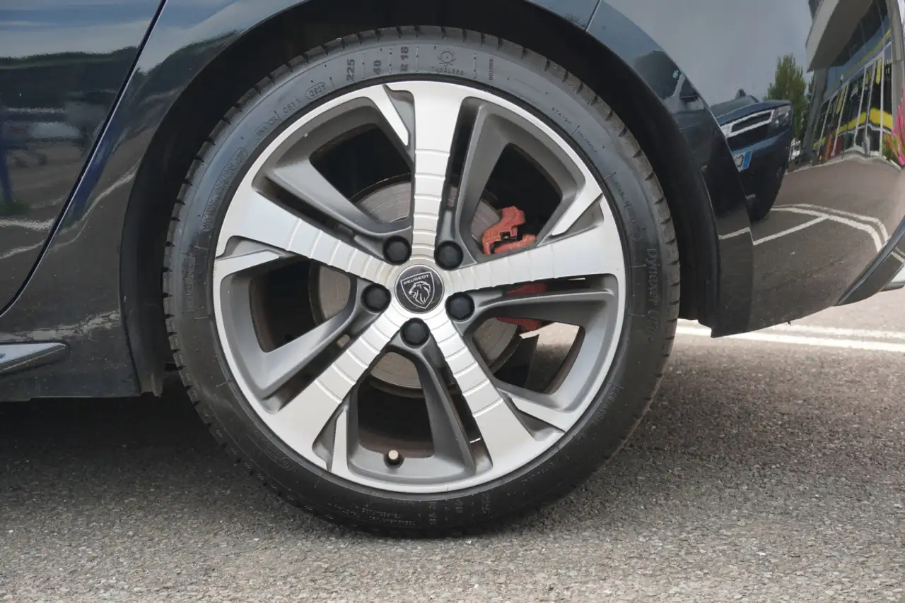 Peugeot 308 308 — photo 32