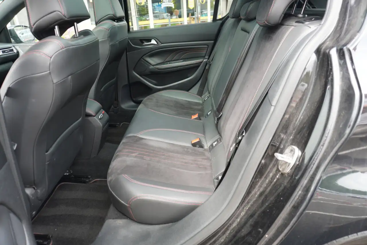 Peugeot 308 308 — photo 29