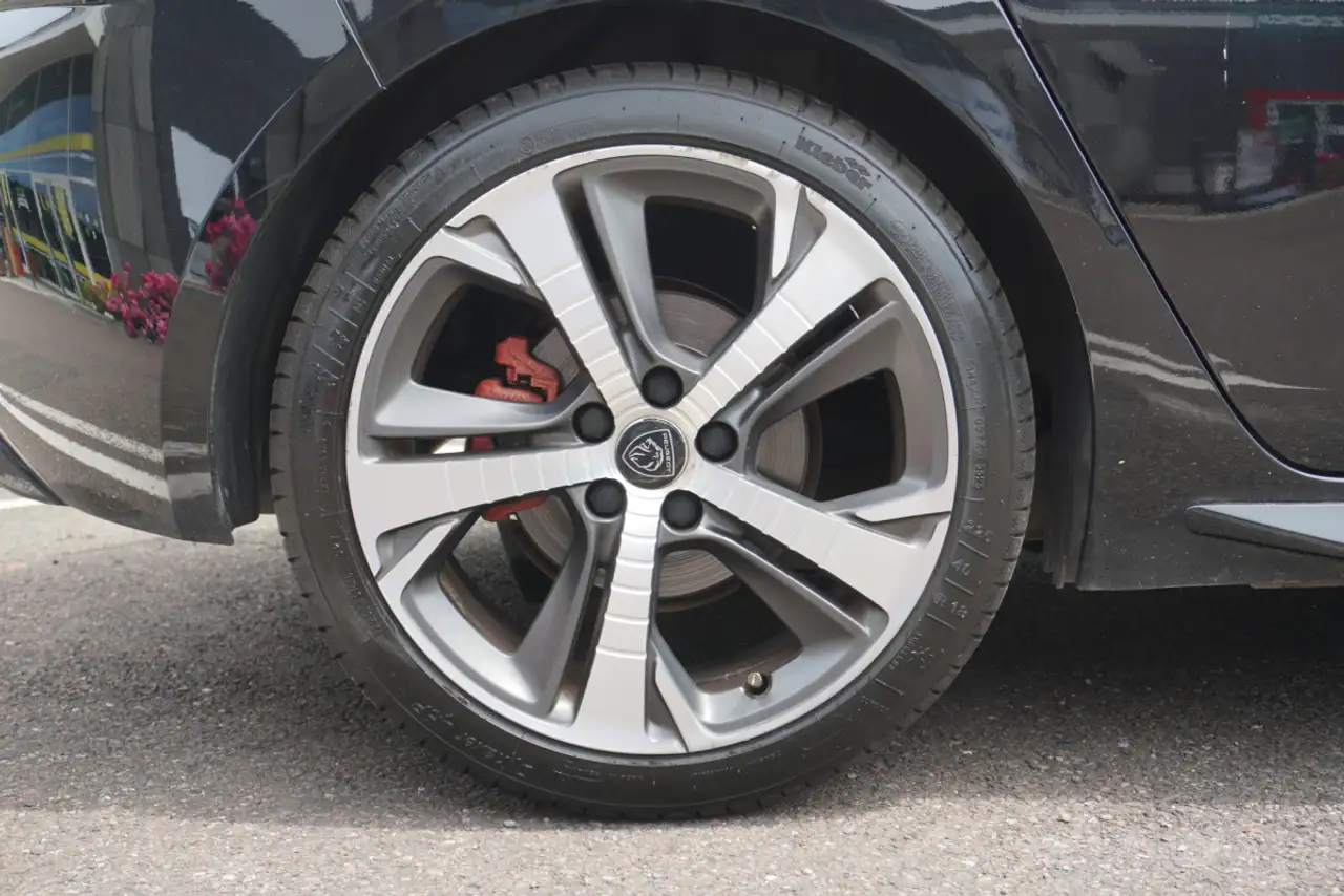 Peugeot 308 308 — photo 34