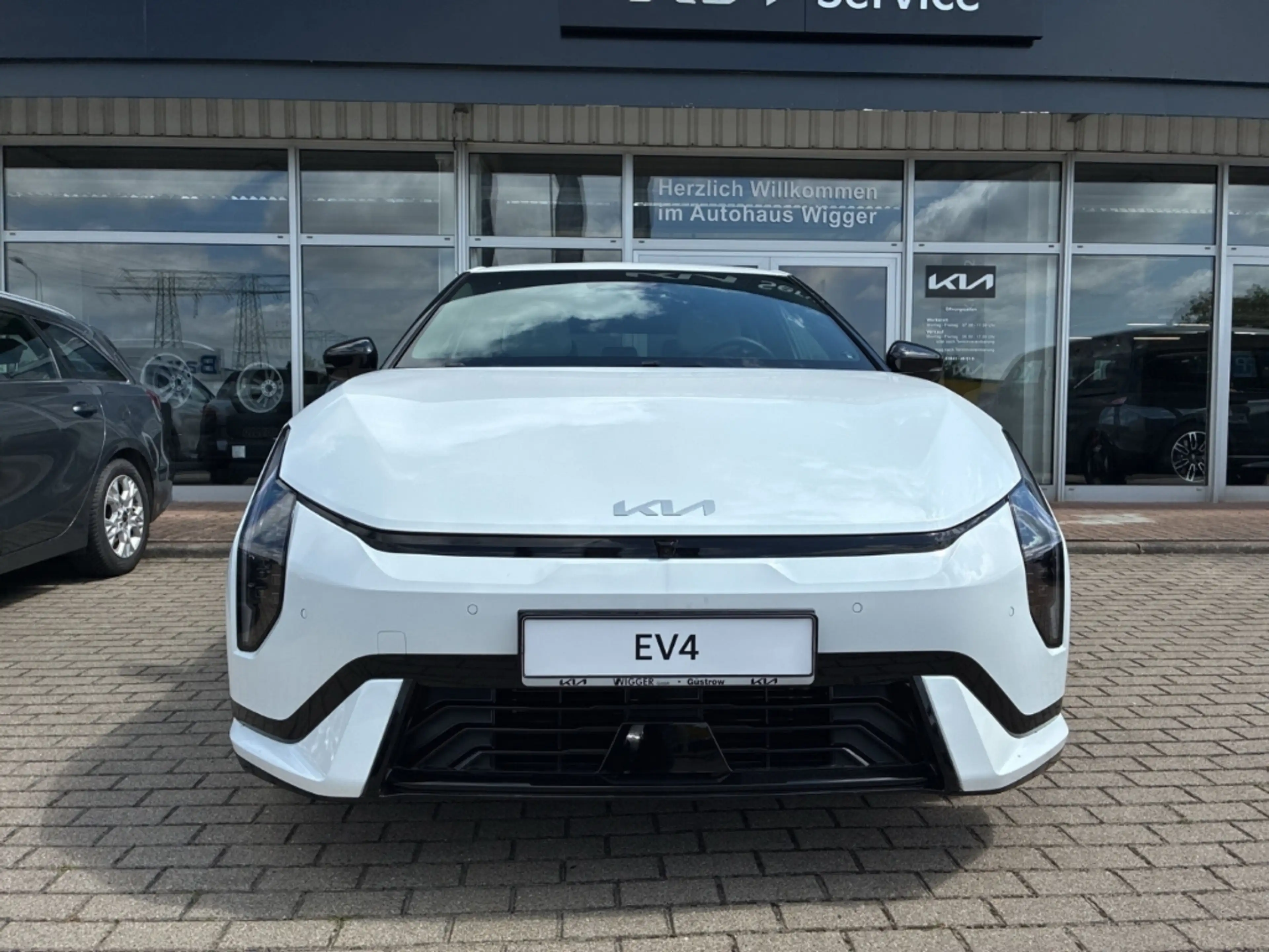 Kia EV4 GT-Line 81 kWh DriveWise/Comfort/Connect 19'' — photo 13