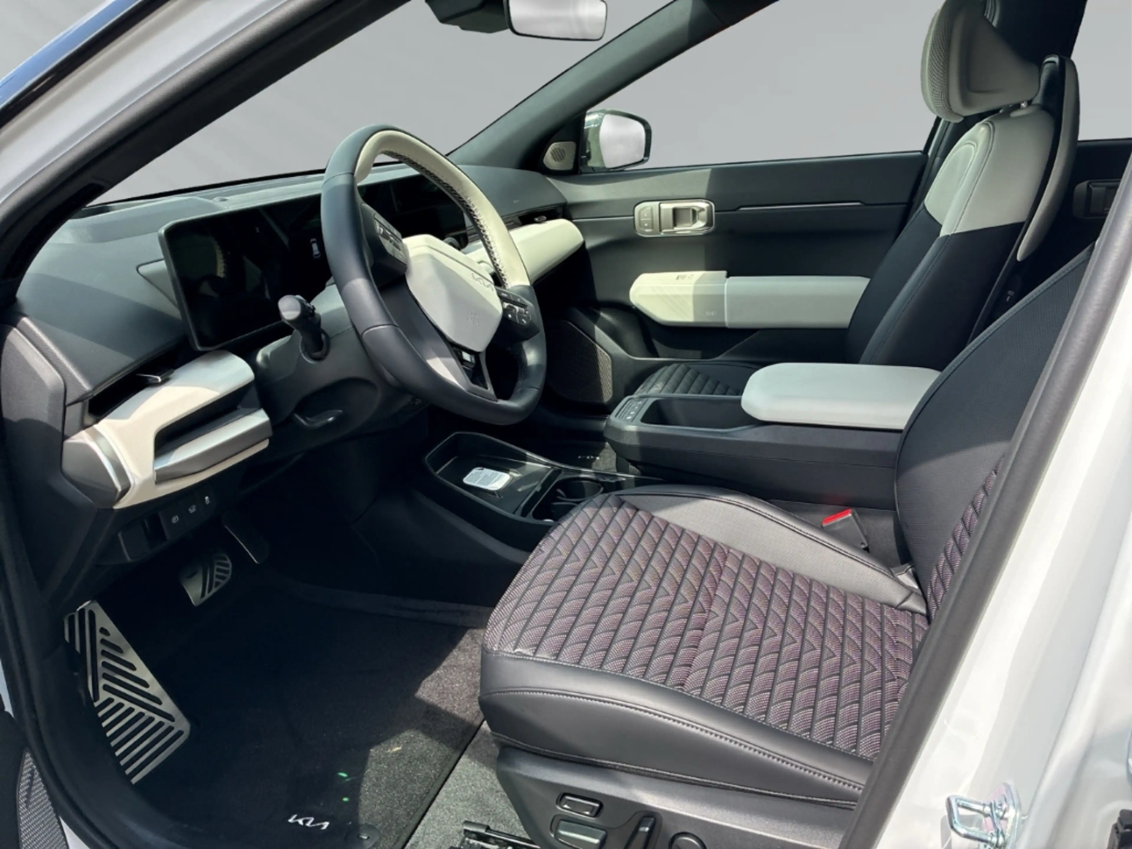 Kia EV4 GT-Line 81 kWh DriveWise/Comfort/Connect 19'' — photo 4