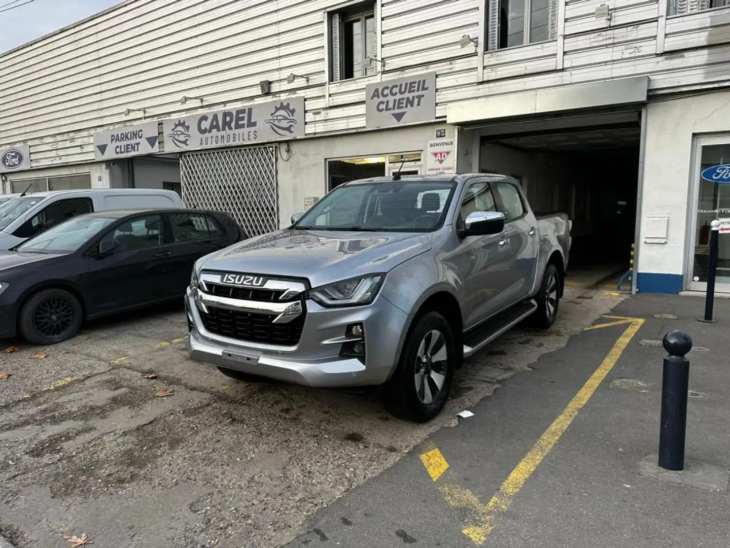 Isuzu D-Max 1.9 TD 163 DOUBLE CABINE XSERIES Gris - 1