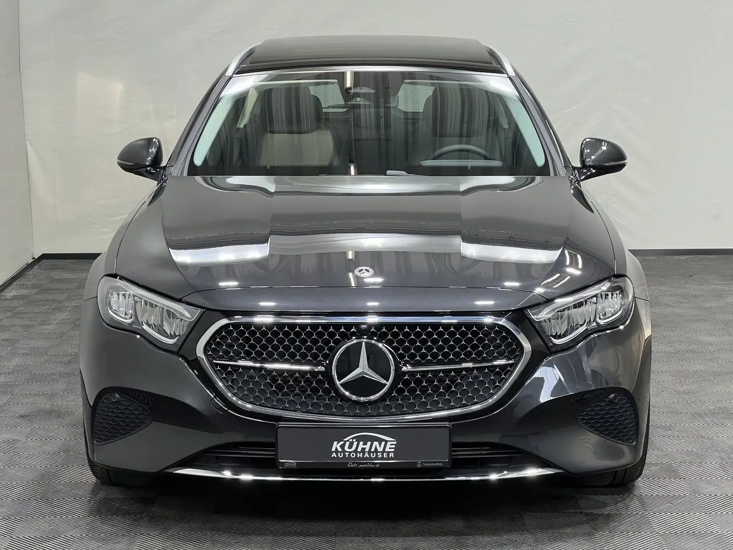 Mercedes-Benz E 200 T Avantgarde Advanced WinterPaket+PanoDach Grau - 2