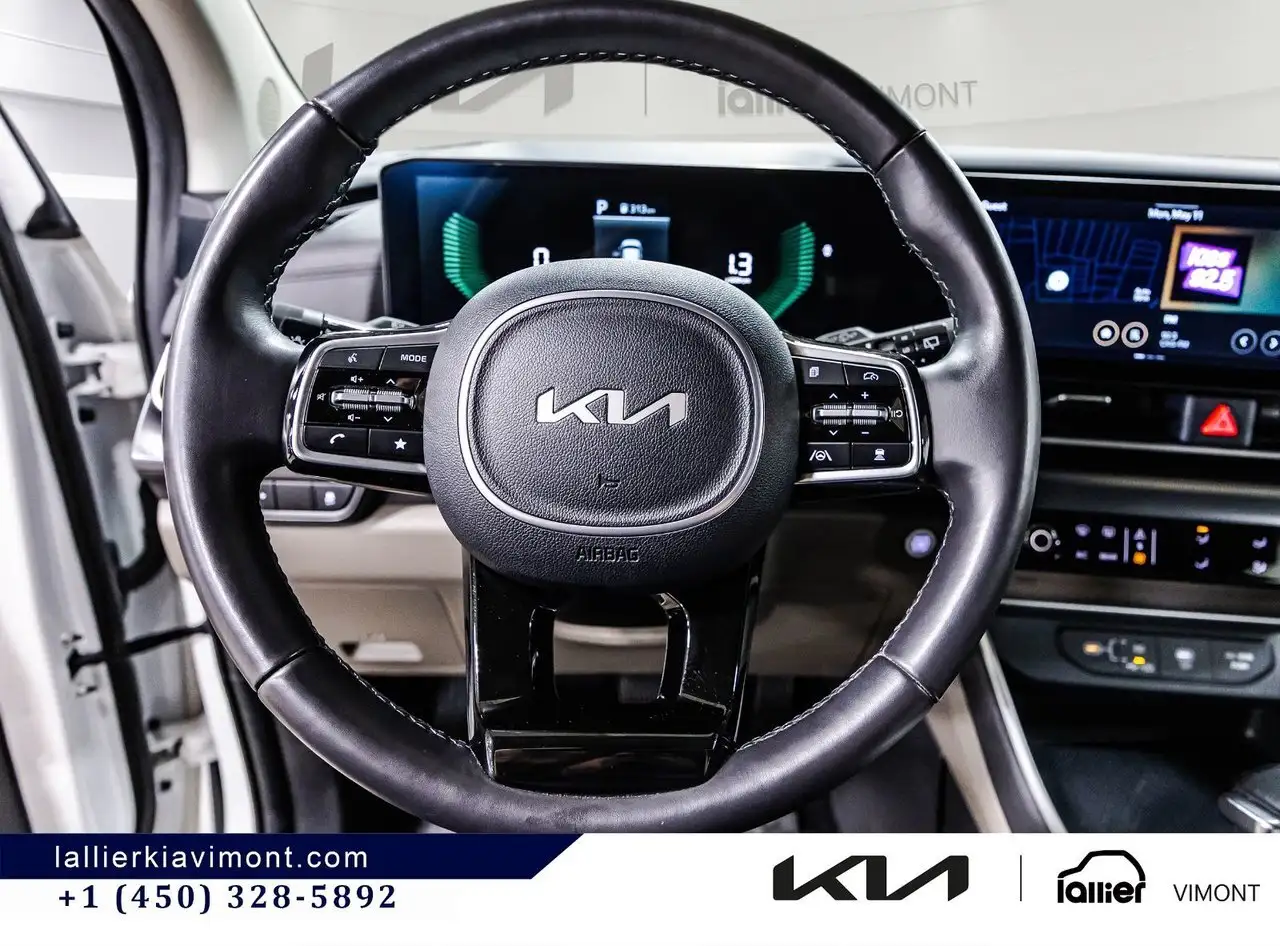 Kia Carnival снимка Kia Carnival