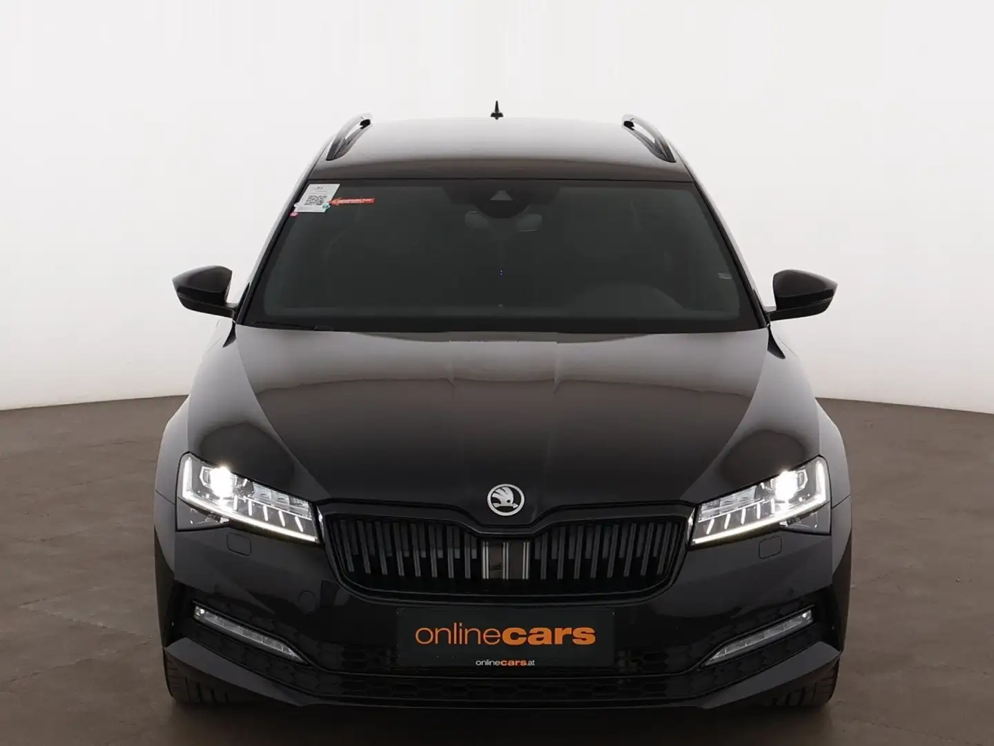 Skoda Superb Combi 2.0 TDI Sportline Aut MATRIX RADAR Schwarz - 2