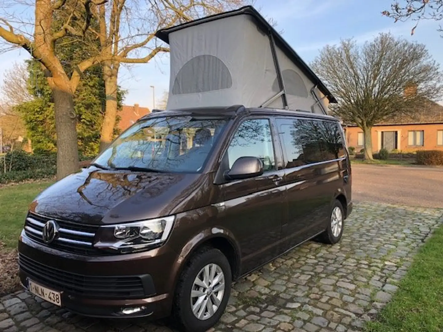 Volkswagen T6 California Transporter T6 DSG Lang Bruin - 1