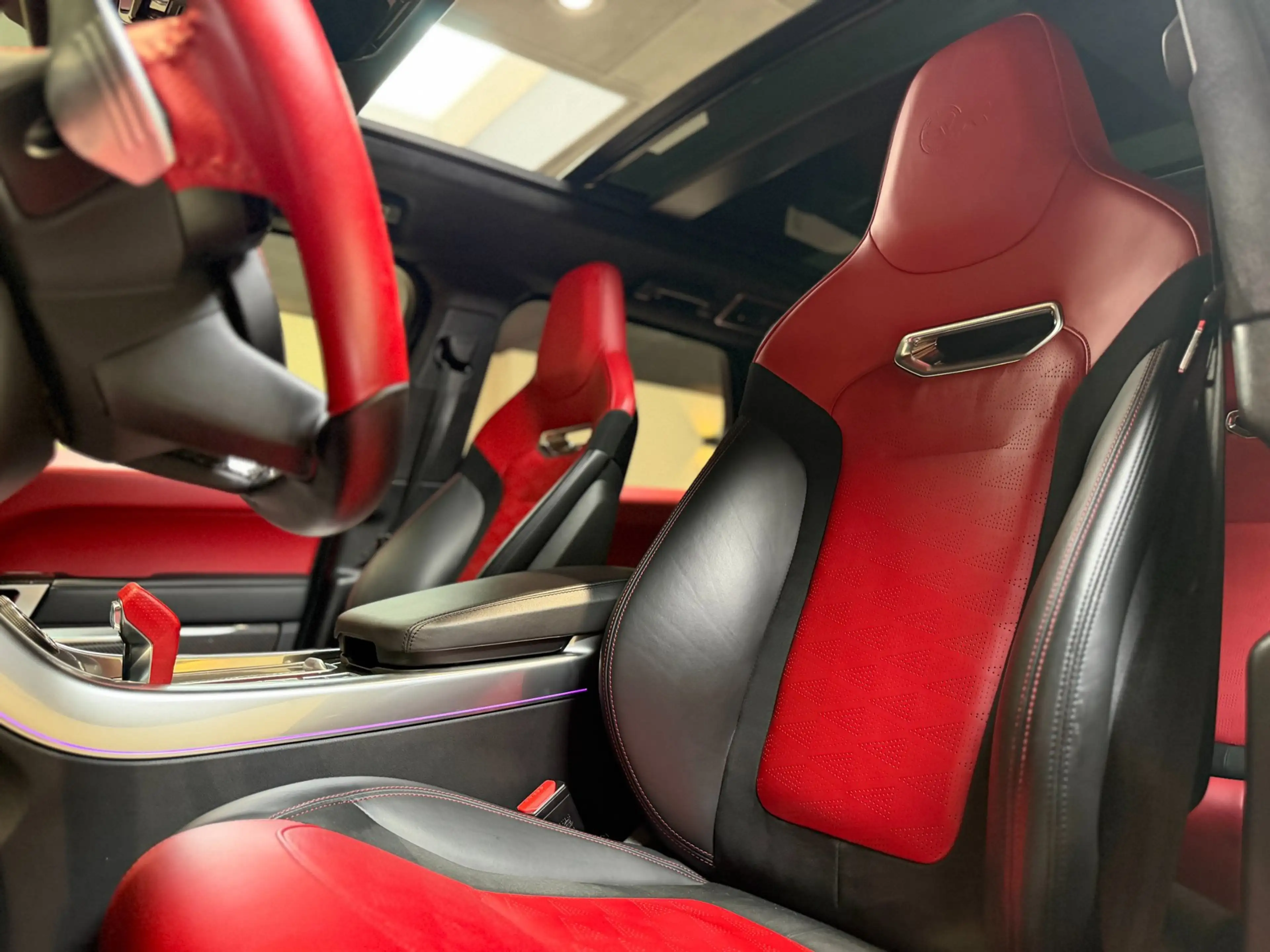 Land Rover Range Rover Sport 5.0 V8 SC SVR|pano|360|Merdian|HUD|Alcantara hemel — photo 4