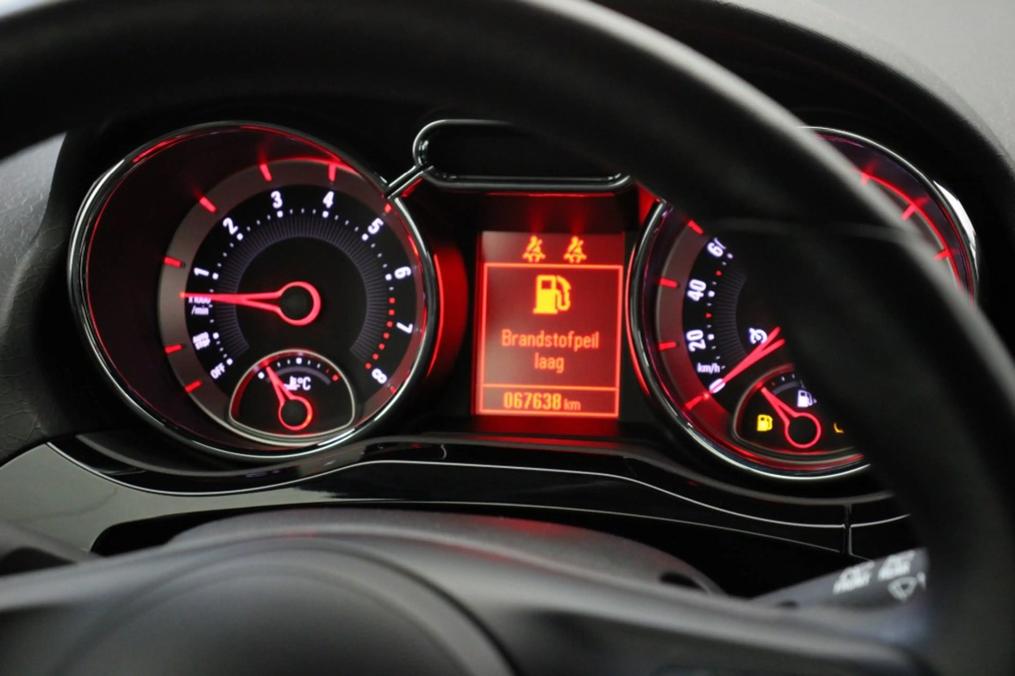 Opel Adam 1.0 Turbo BlitZ - Carplay, Cruise, Stoel/Stuur ver — photo 23