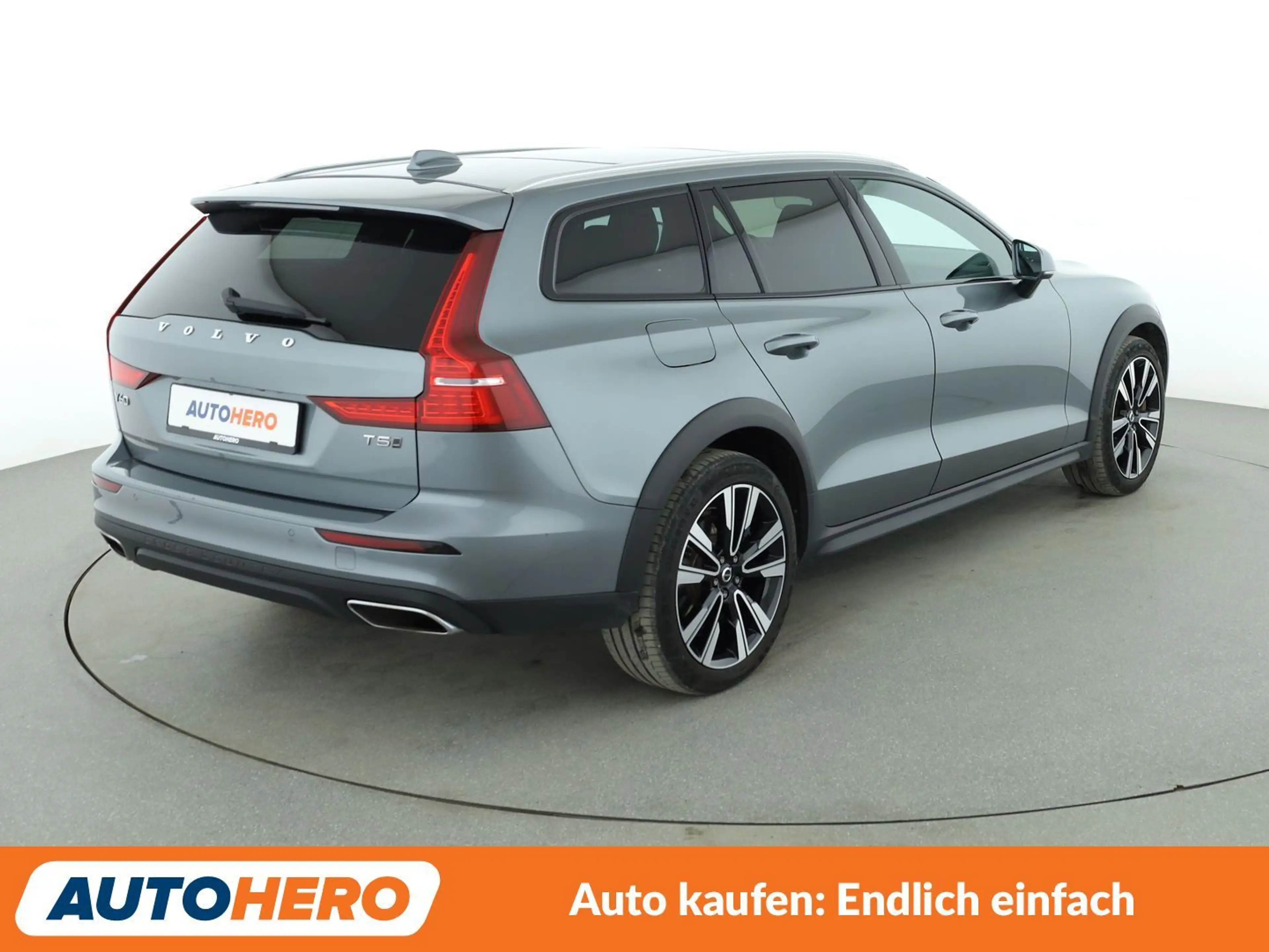Volvo V60 Cross Country 2.0 T5 Pro AWD Aut.*NAVI*LED*TEMPO*PDC*SHZ* — photo 6