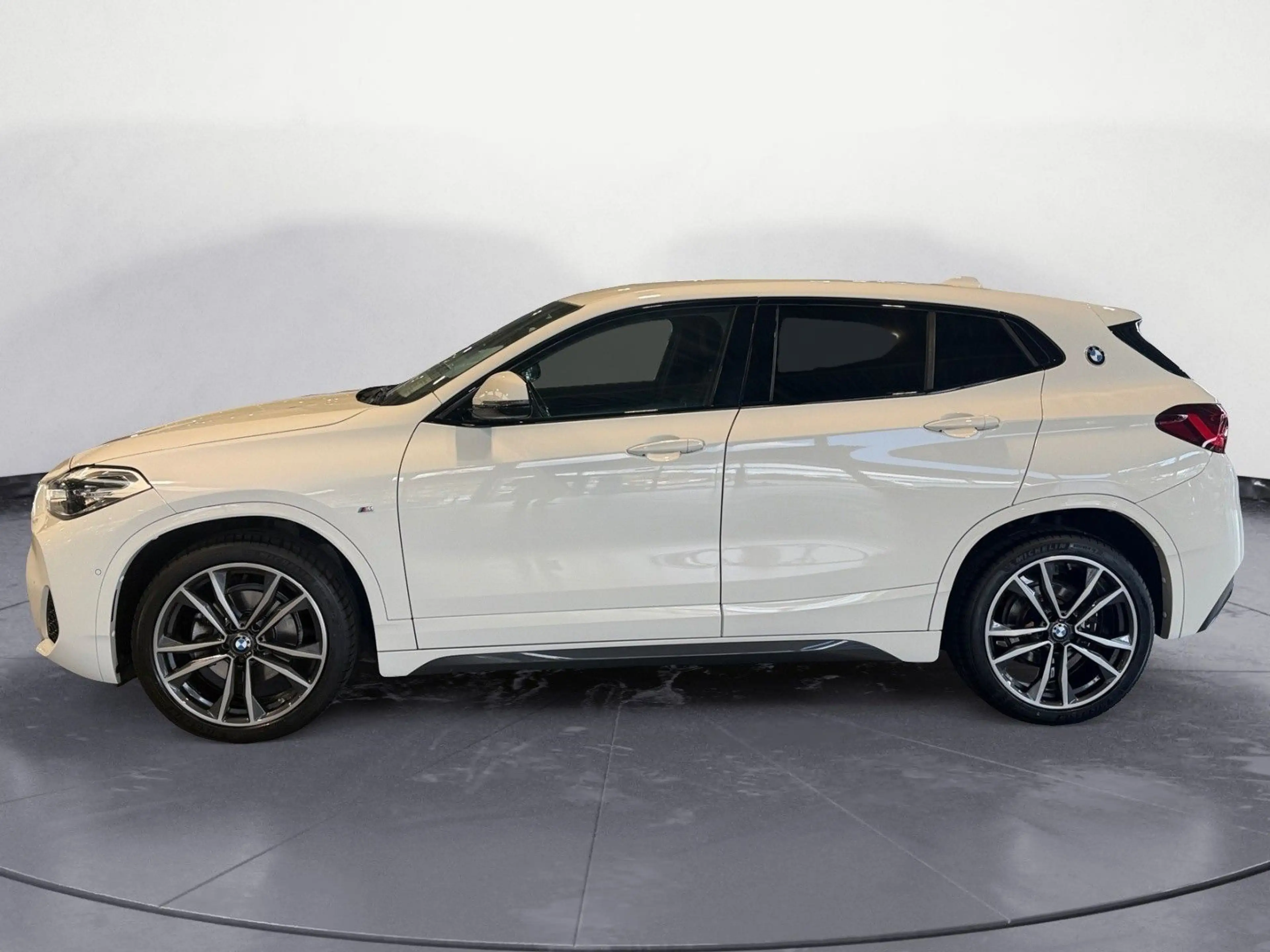 BMW X2 sDrive18d M Sport Klimaaut. Head-Up PDC — photo 4