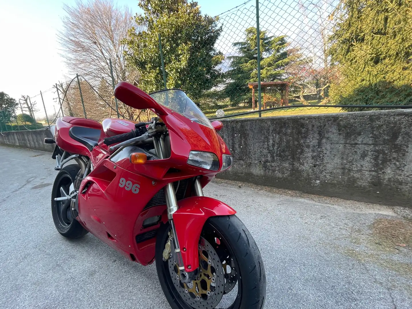 Ducati 996 Roşu - 1